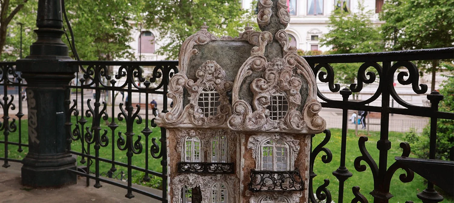 banner-dollhouse-.jpg