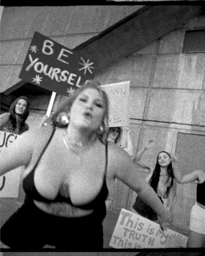 Large GIF (658x820).gif