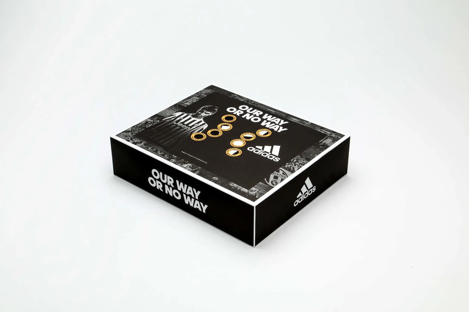 Juve_Box_Photo_Premium_03_1600_c.jpg