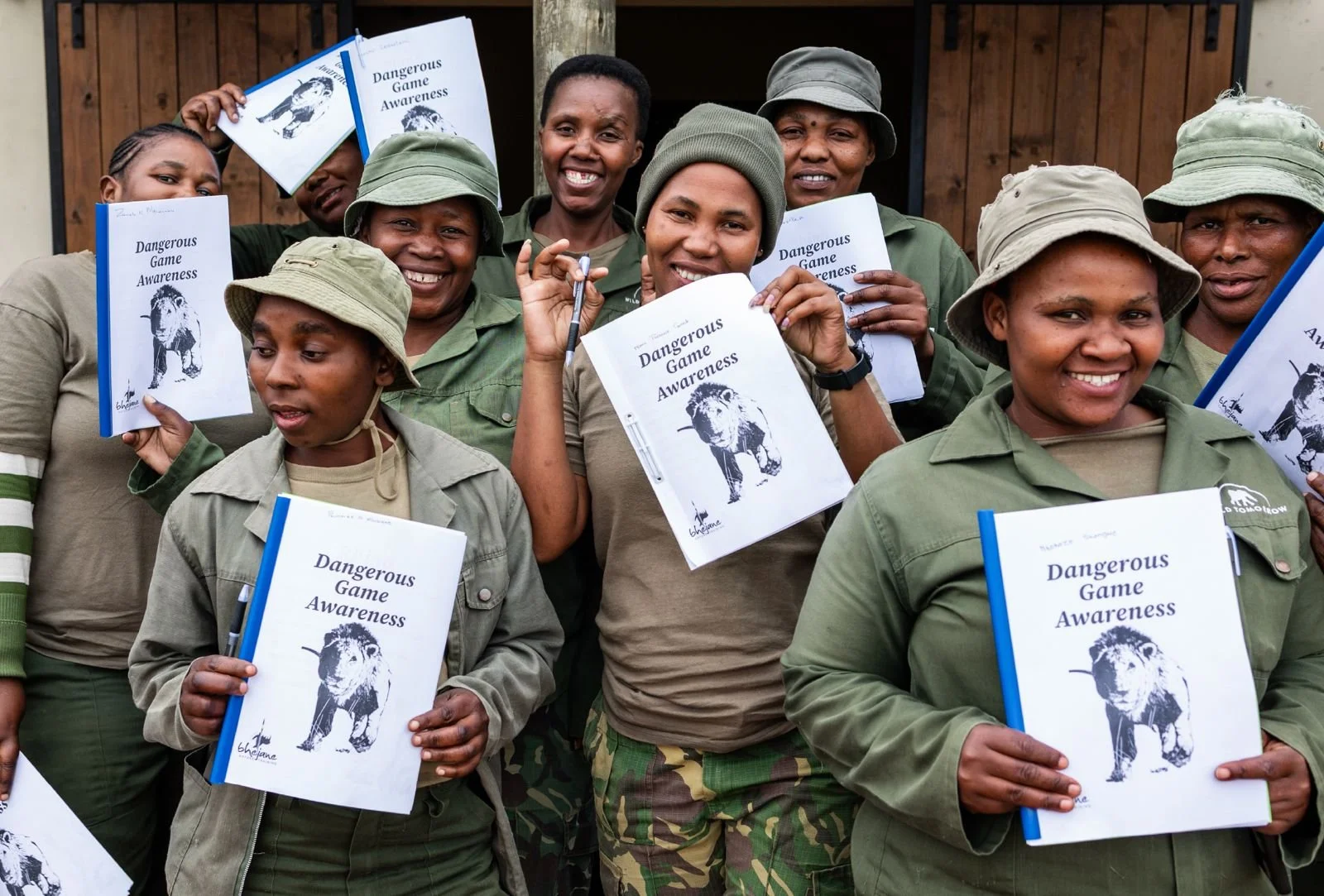 THE GREEN MAMBAS COMPLETE DANGEROUS GAME AWARENESS TRAINING 