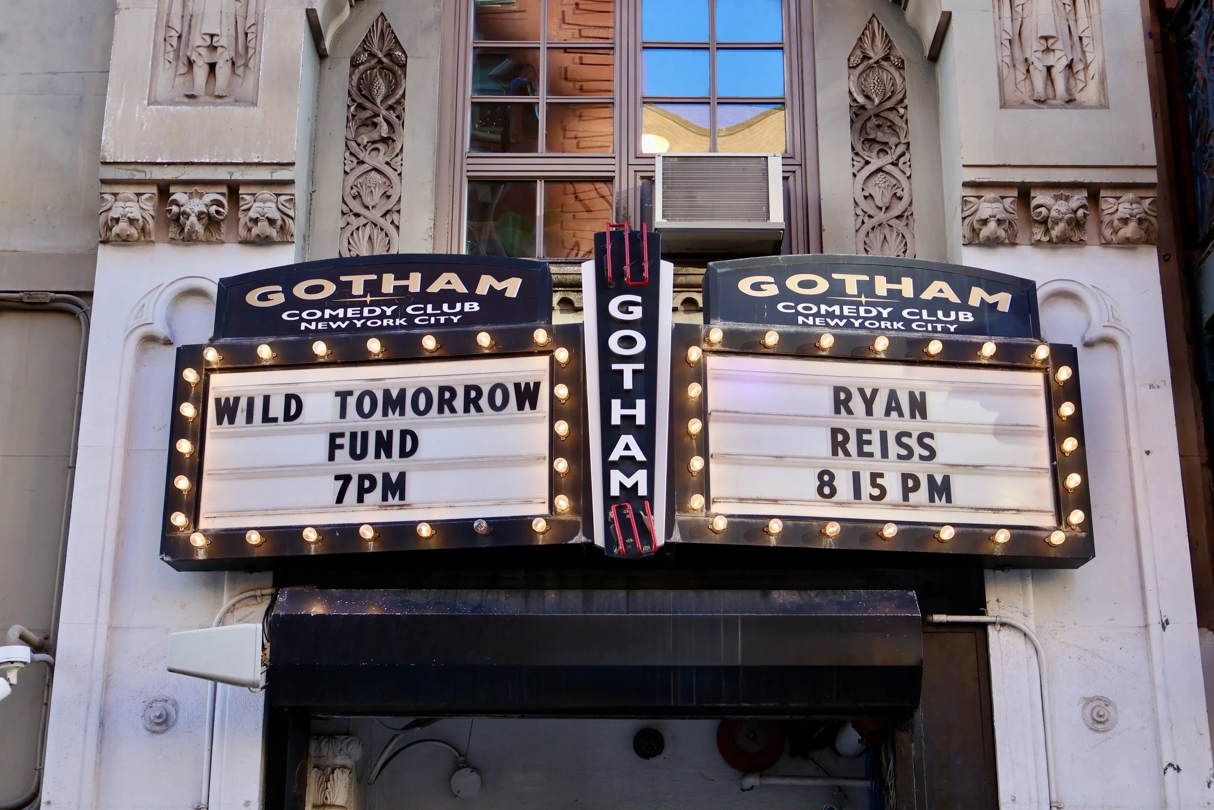 ROARING WITH LAUGHTER AT OUR NEW YORK COMEDY NIGHT