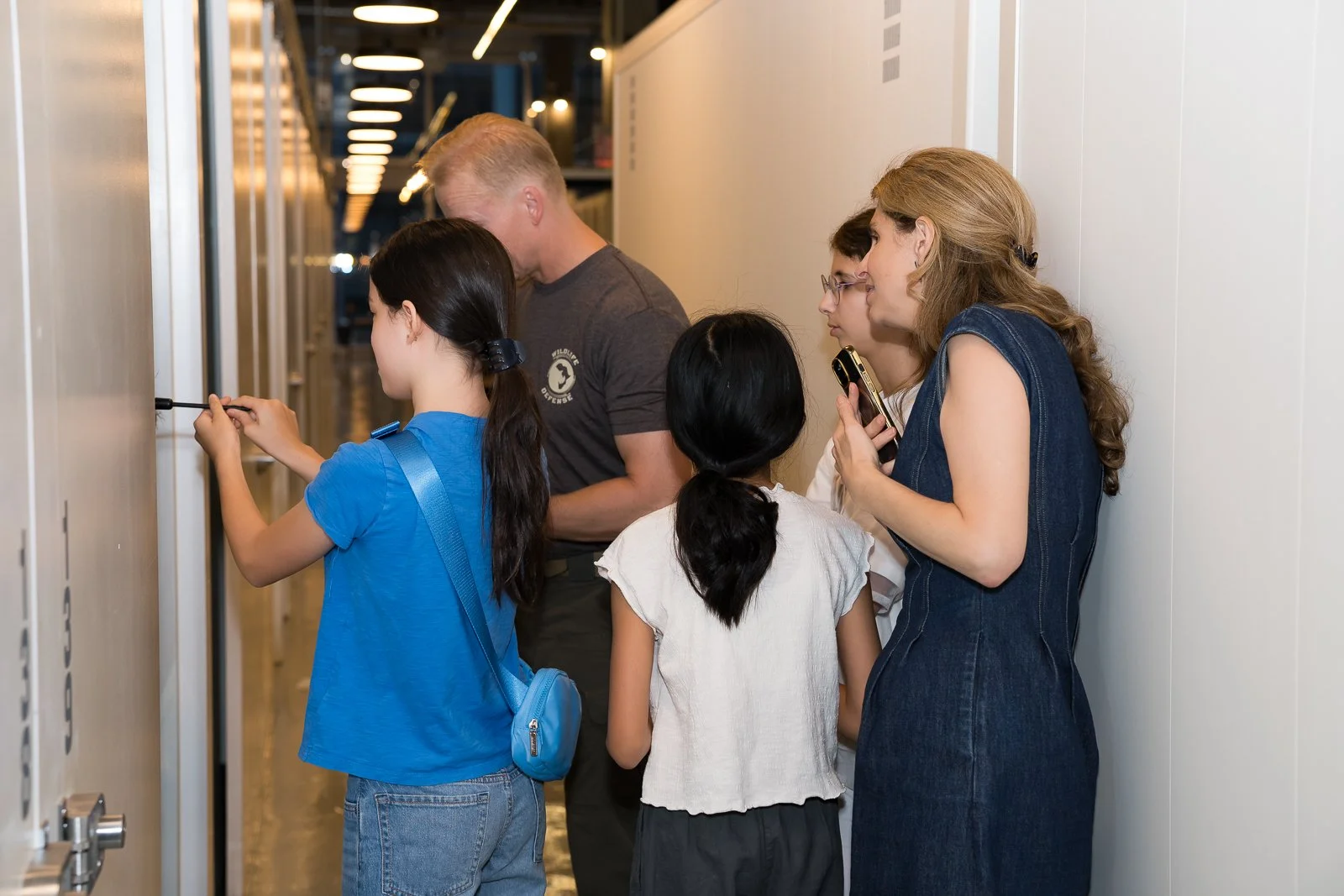Kids doing finger prints.jpg