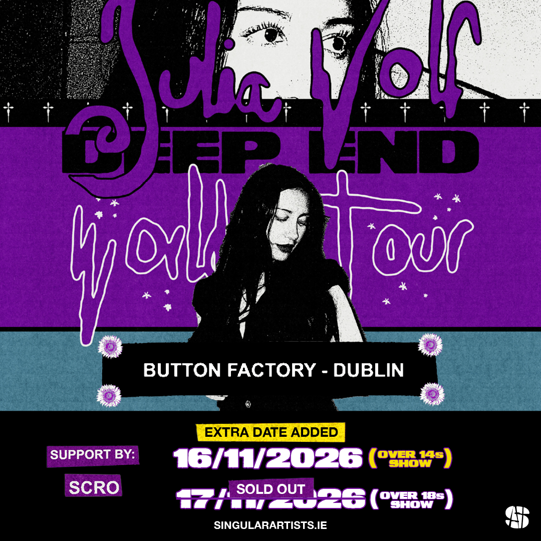 Julia Wolf (+14 Show)