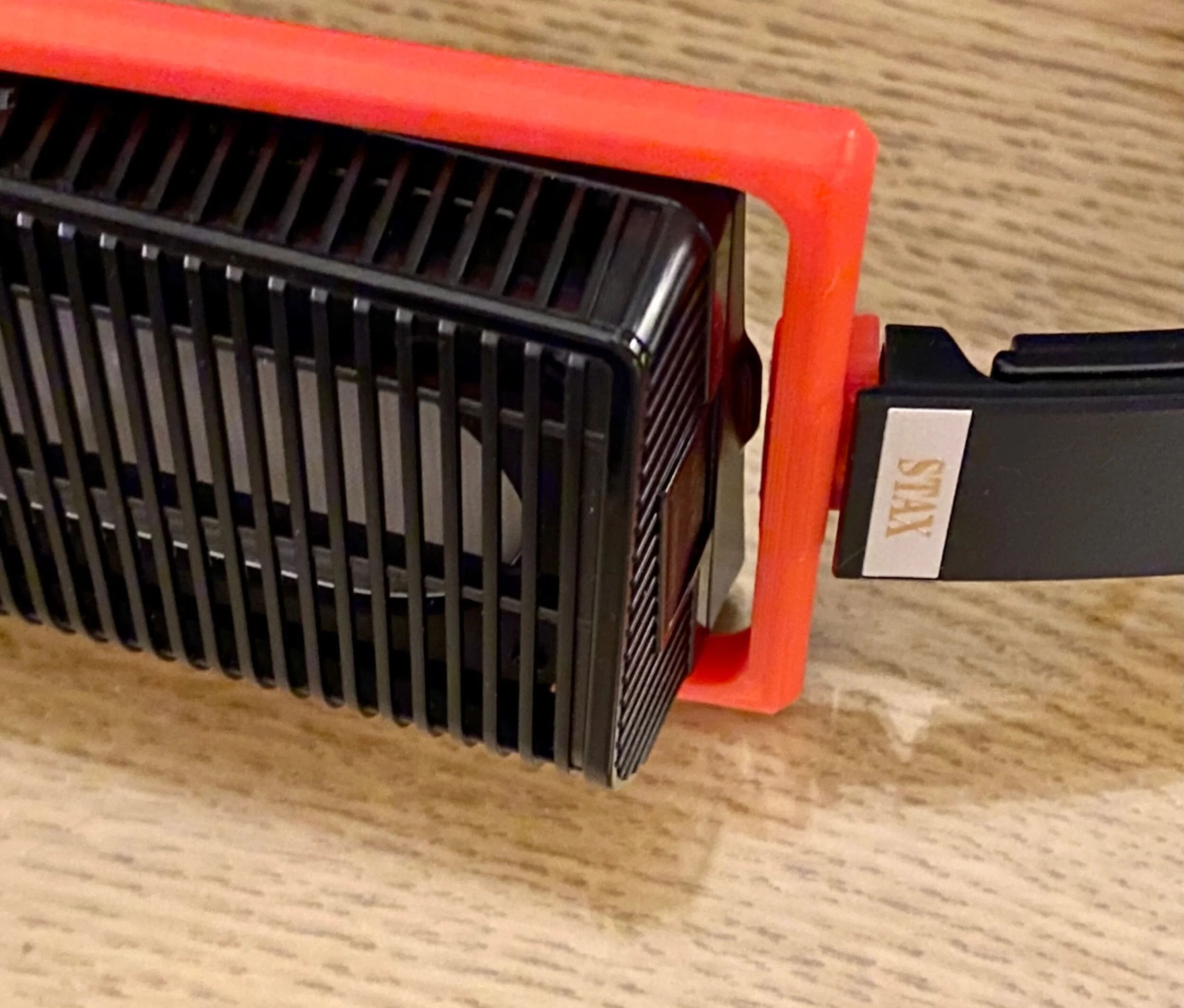 E3C420B9-DB26-48E4-AAE9-1A19BEC39FA5