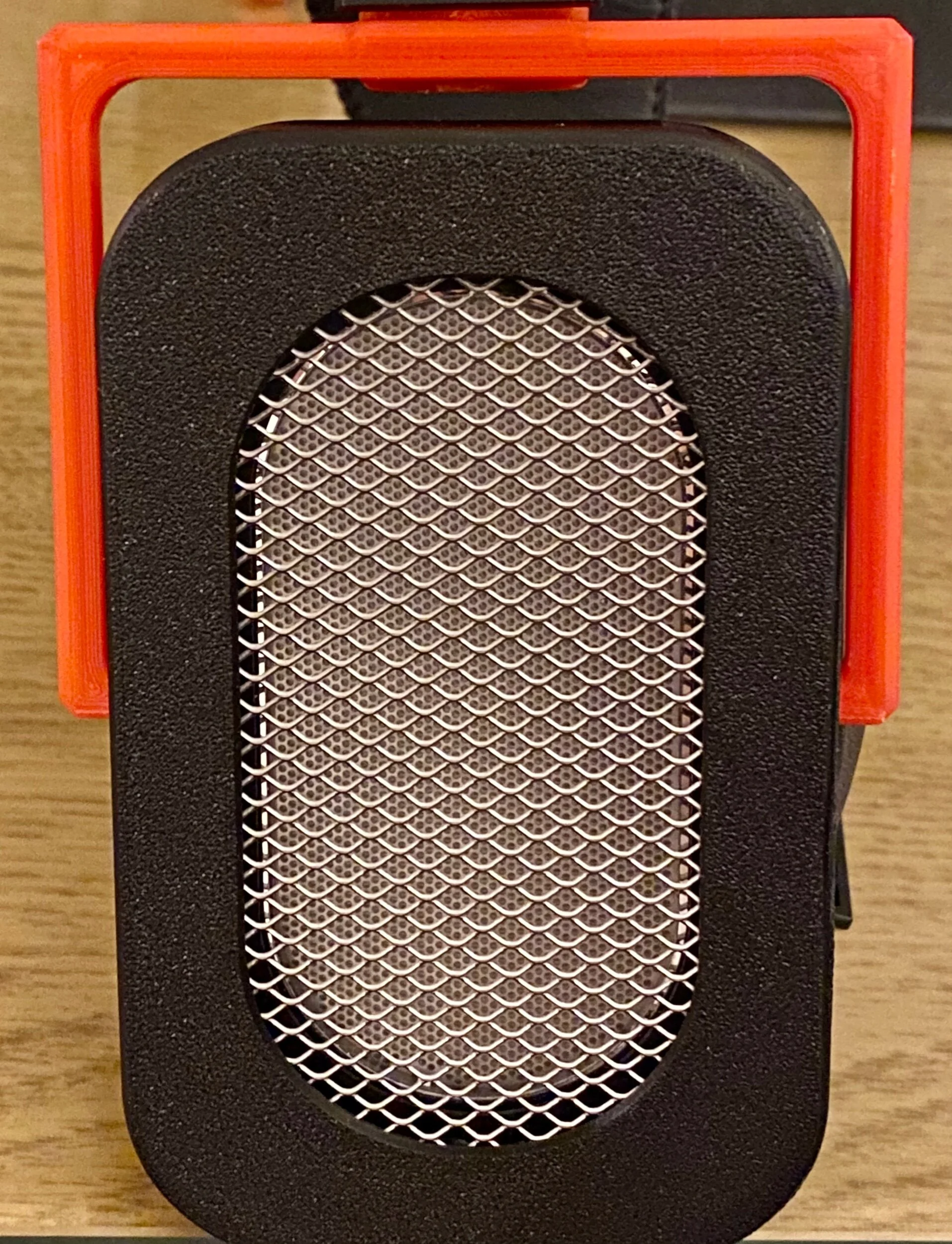 5B72A895-E116-4A6D-87C6-11B60273DD5F