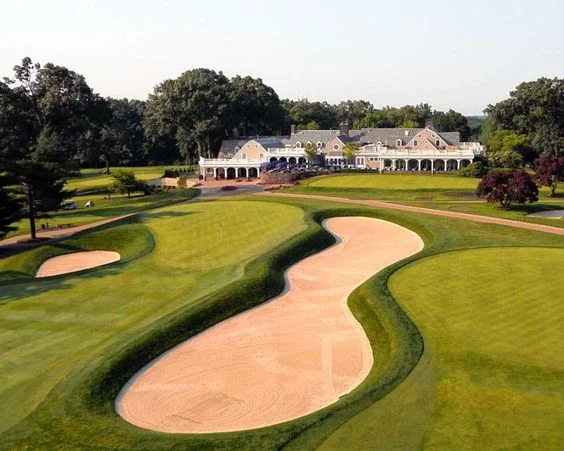 Hackensack Golf Club still maintains some of its Raynor features, but Rees Jones’s influence is obvious