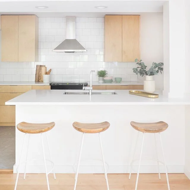 Modern-Slab-Light-Kitchen.jpg