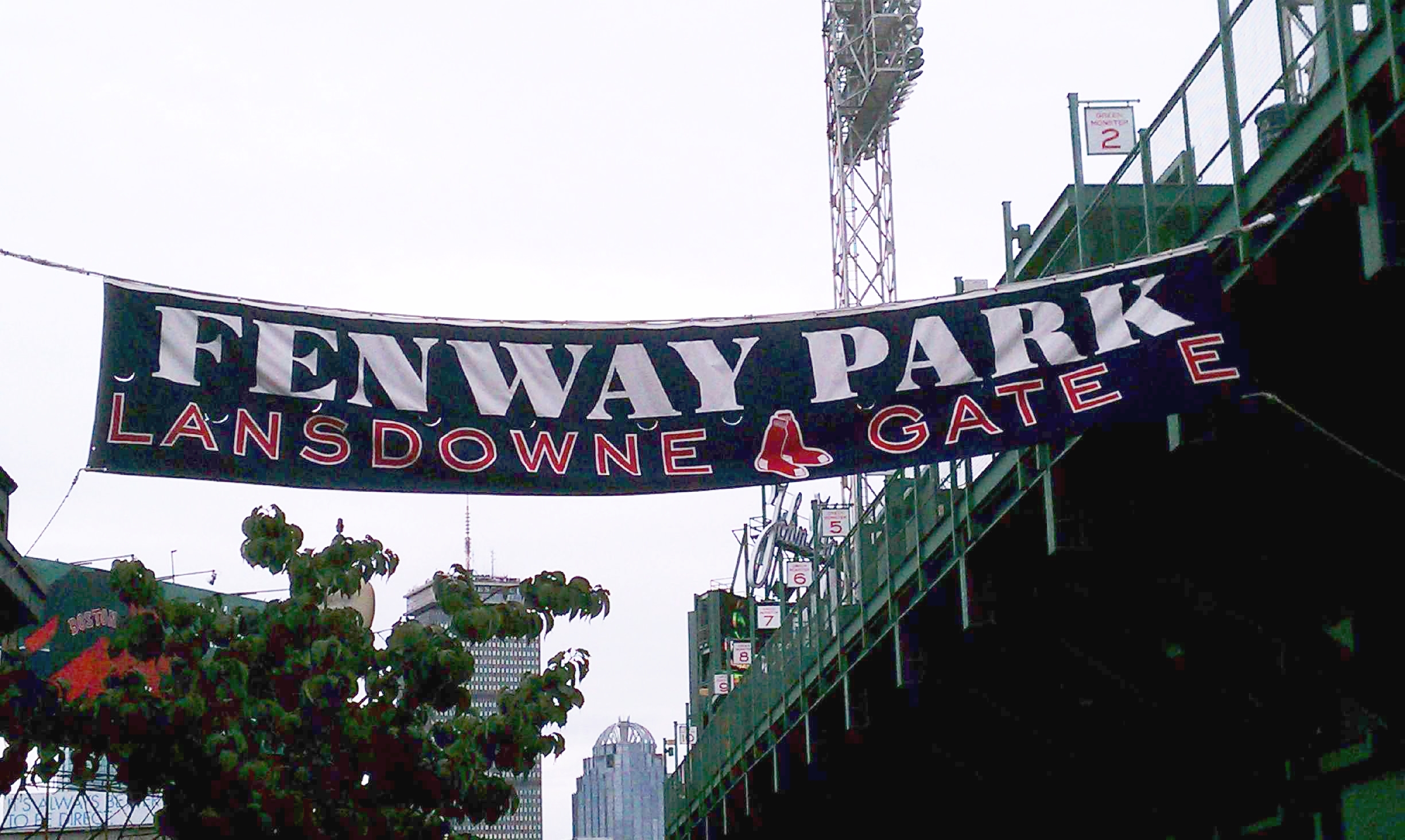 We didn't have time for a game, but we made sure to go and visit Fenway.