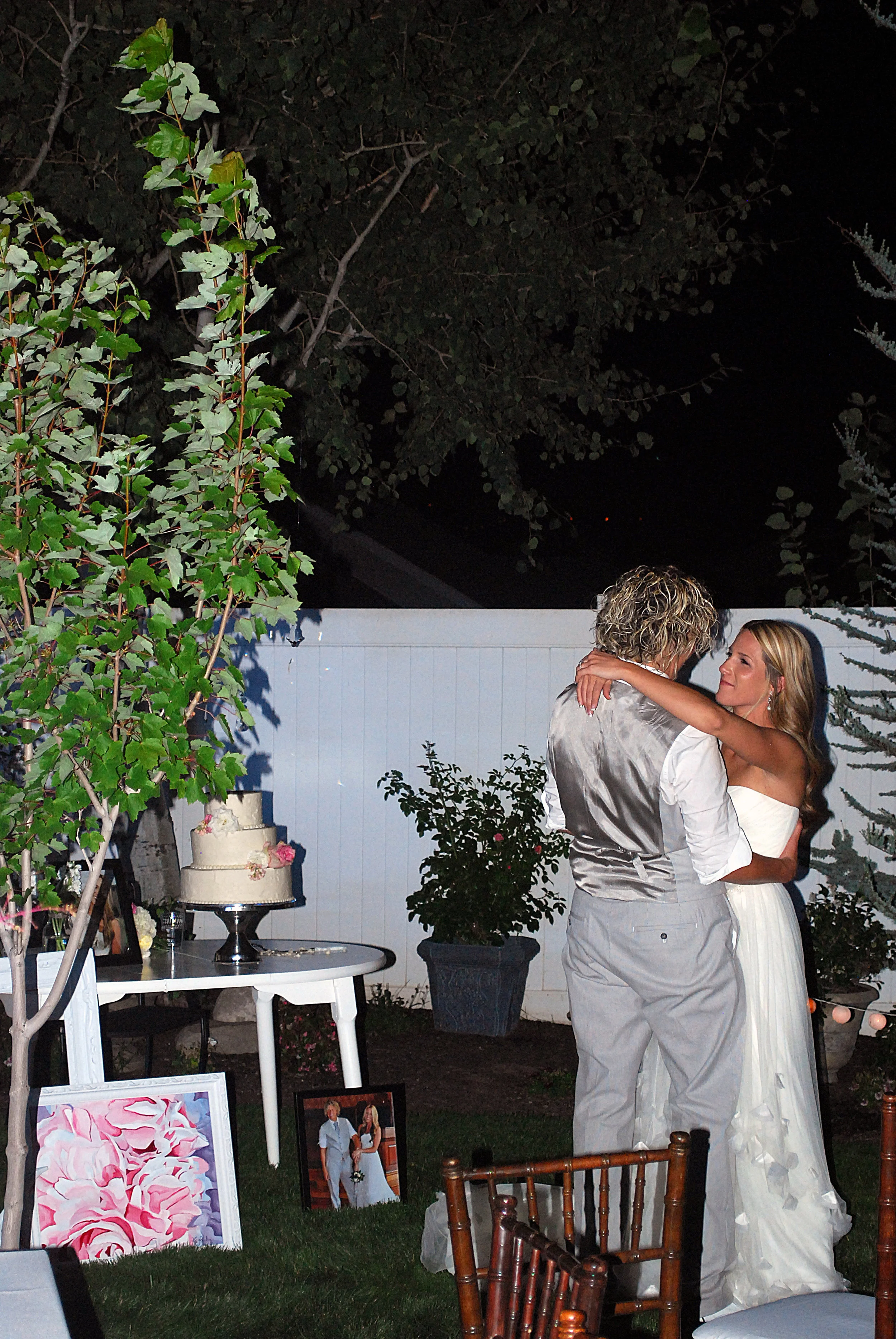 Then we danced to "Marry Me" by Train. Man, I love that song! Brings back a flood of memories now!