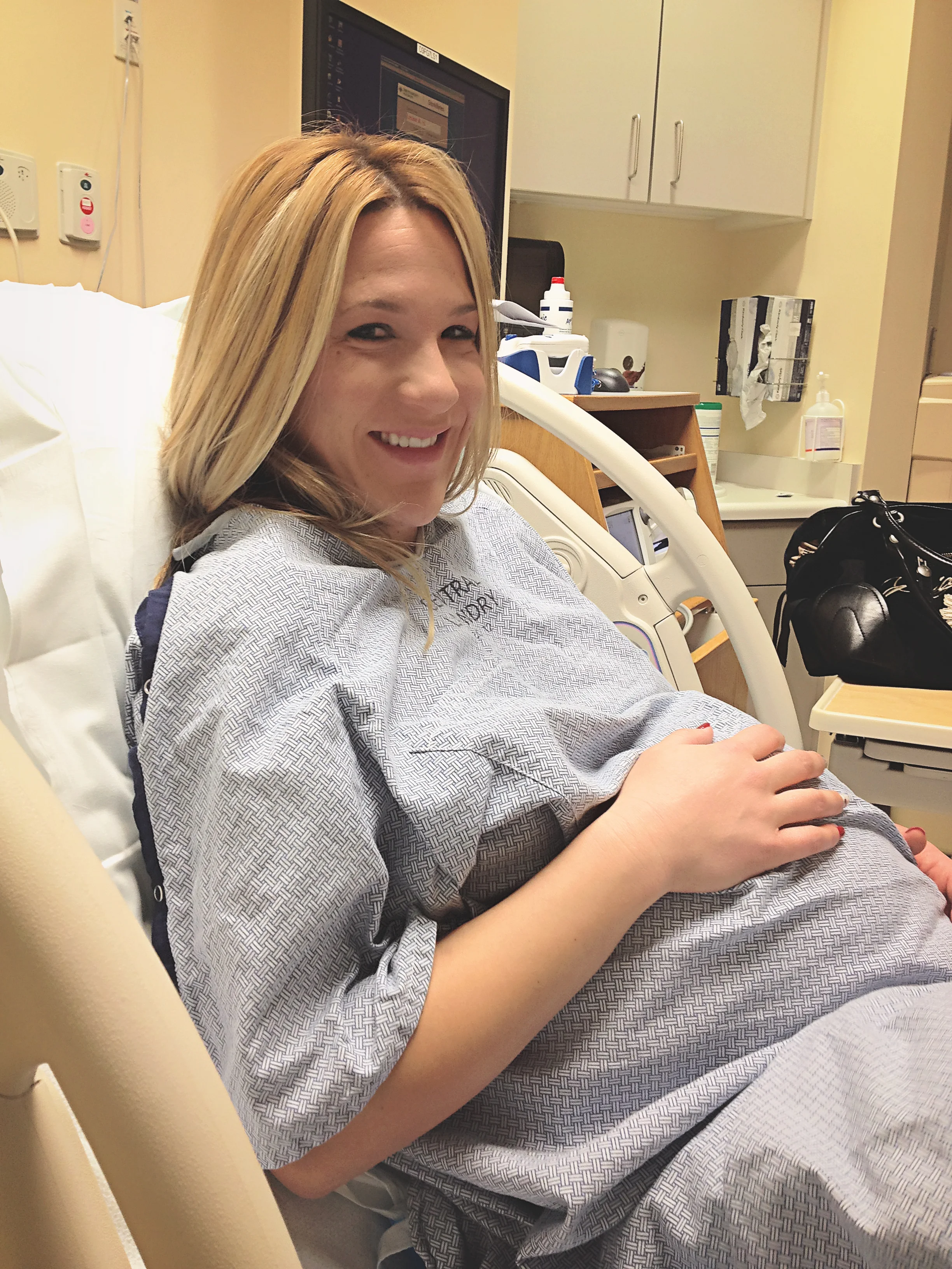 Smiling inbetween the contractions! 