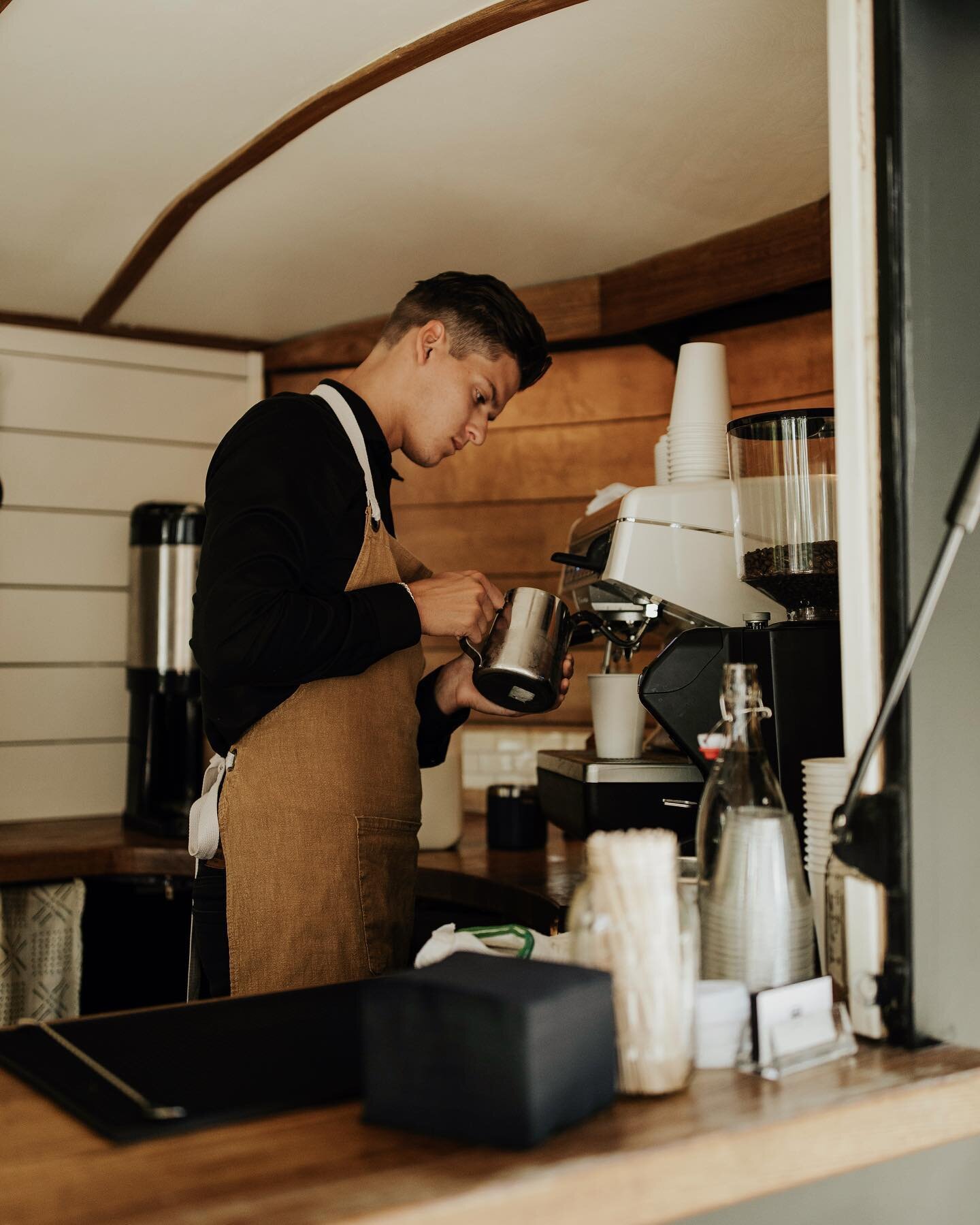 Our Coffee + Espresso services are unlike any others. Why? We have a team of talented and skilled baristas who take the time to craft each latte, americano, and every drink for our clients to enjoy. ☕️ link in bio to take your event to the next level