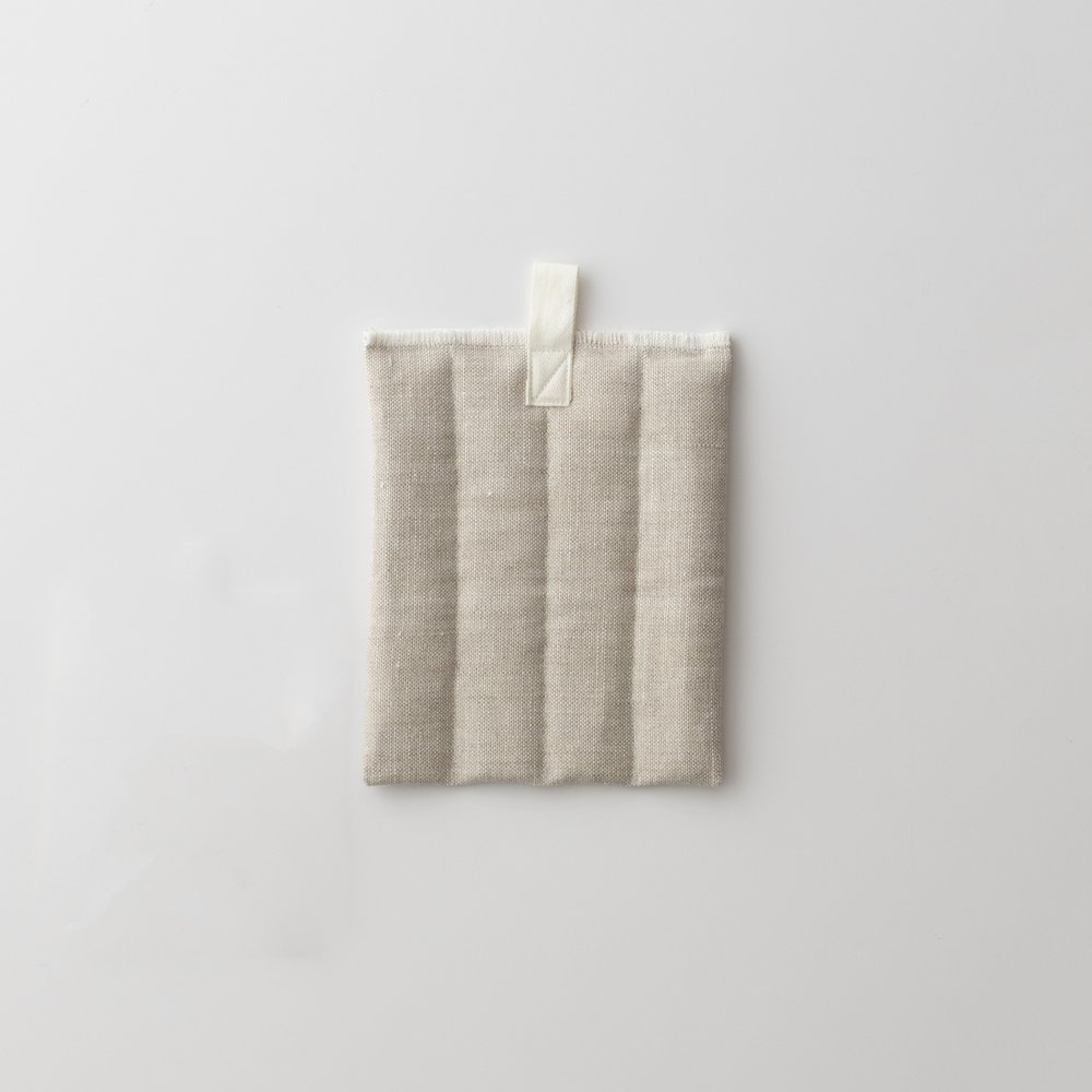 POT HOLDER –white - ZIZI linen home textiles