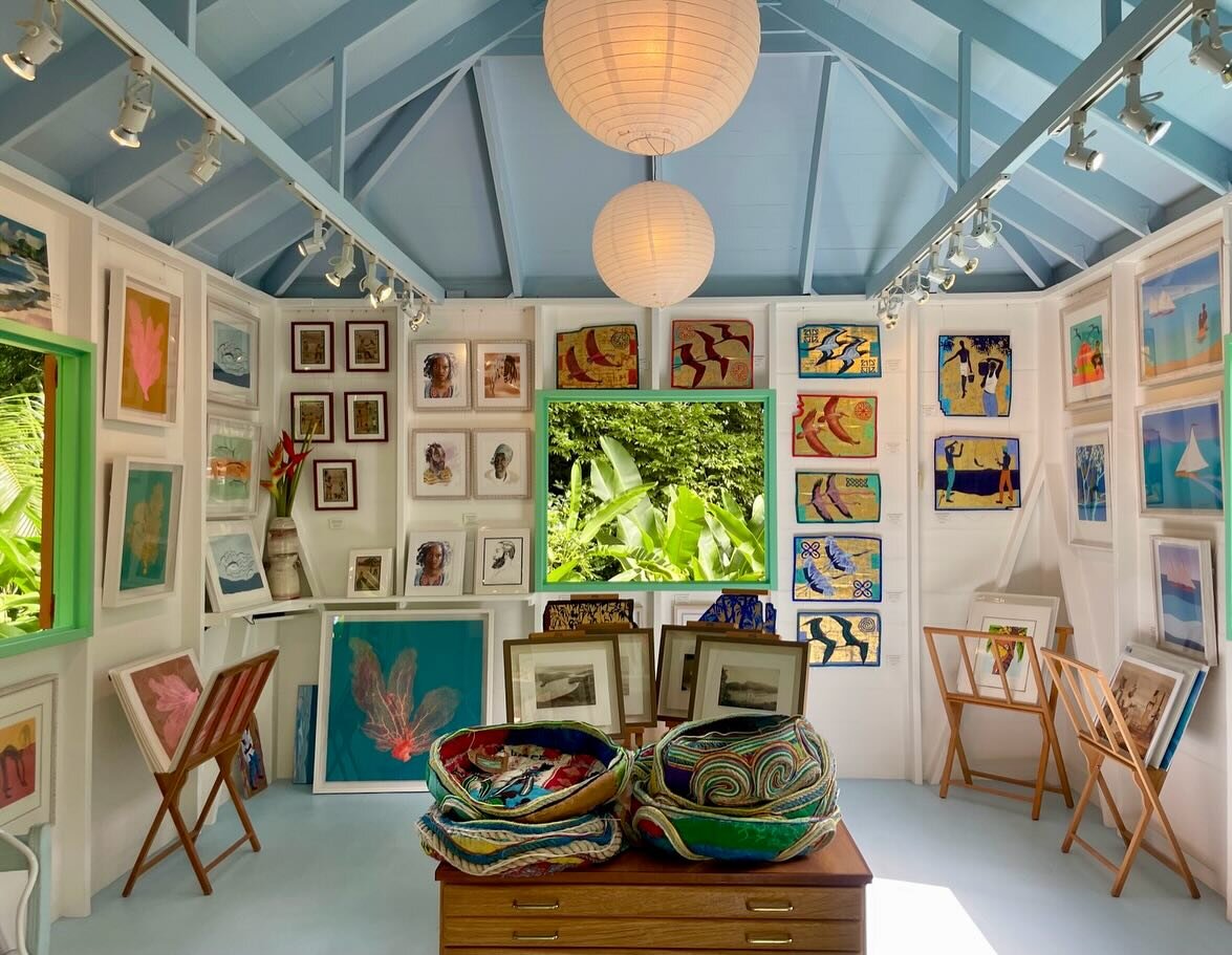 In December @hyperallergic with writer @isabella_japal visited the @figtreestudioantigua  and a lovely article about the Art Gallery has been published. Highlighting Nzimbu Browne and Jacob Scott who have worked with us since the inception in 2007. &