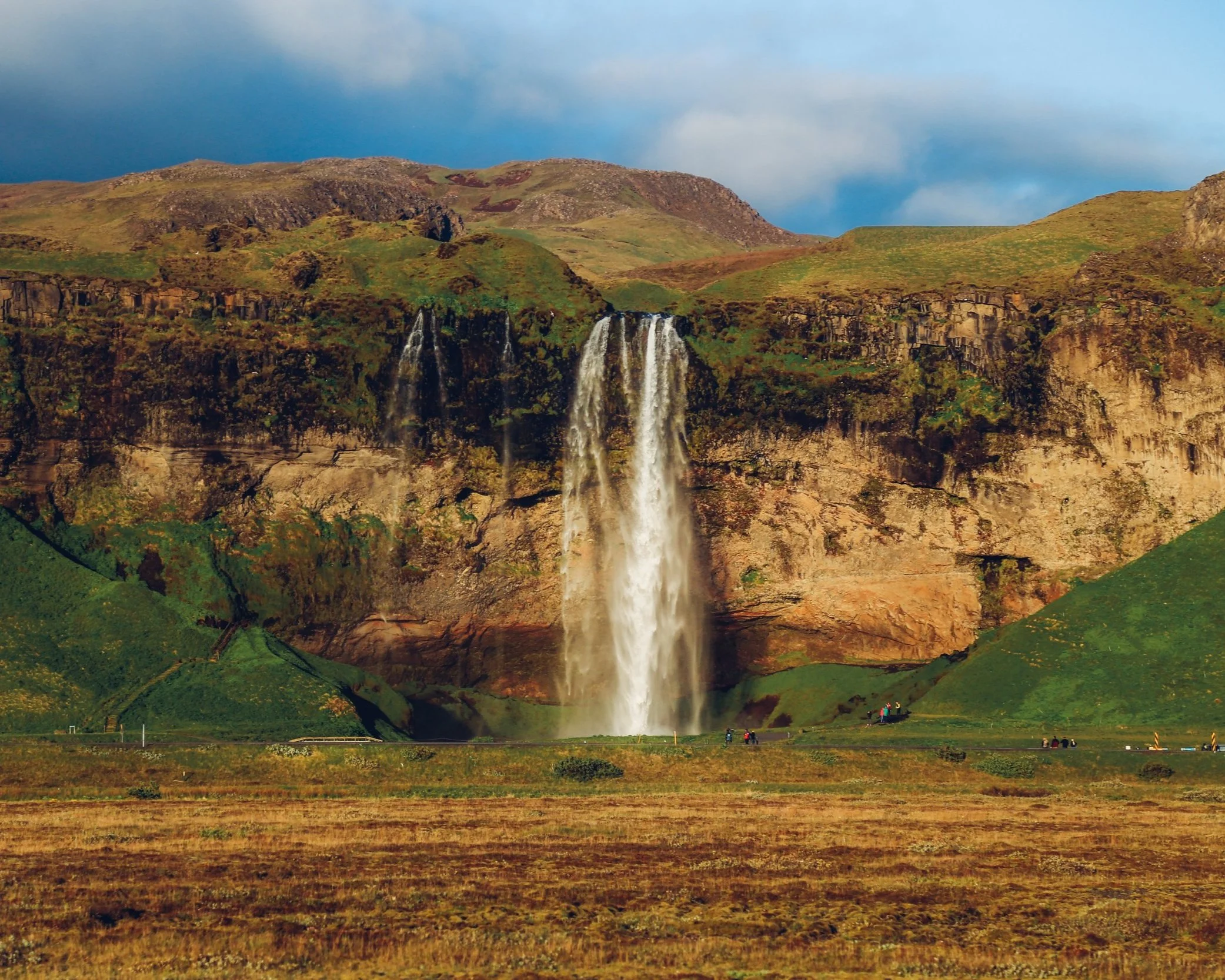 Seljalandsfoss+at+Sunset%2C+Iceland.jpg