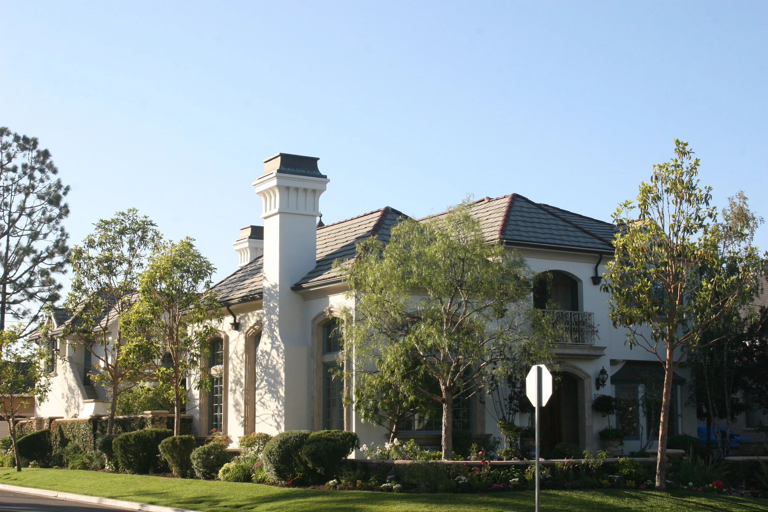 Exterior Photos 002.jpg