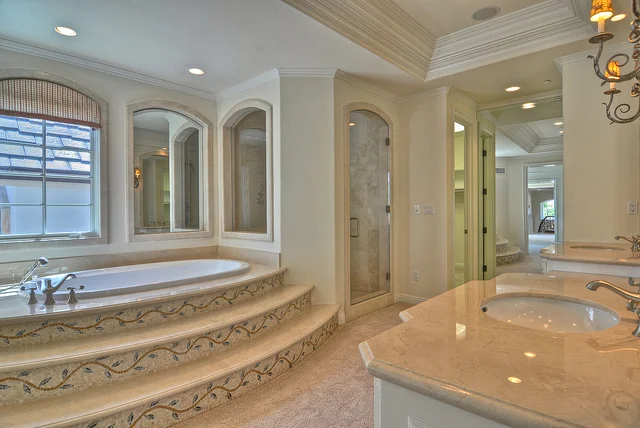 Master Bath.jpg