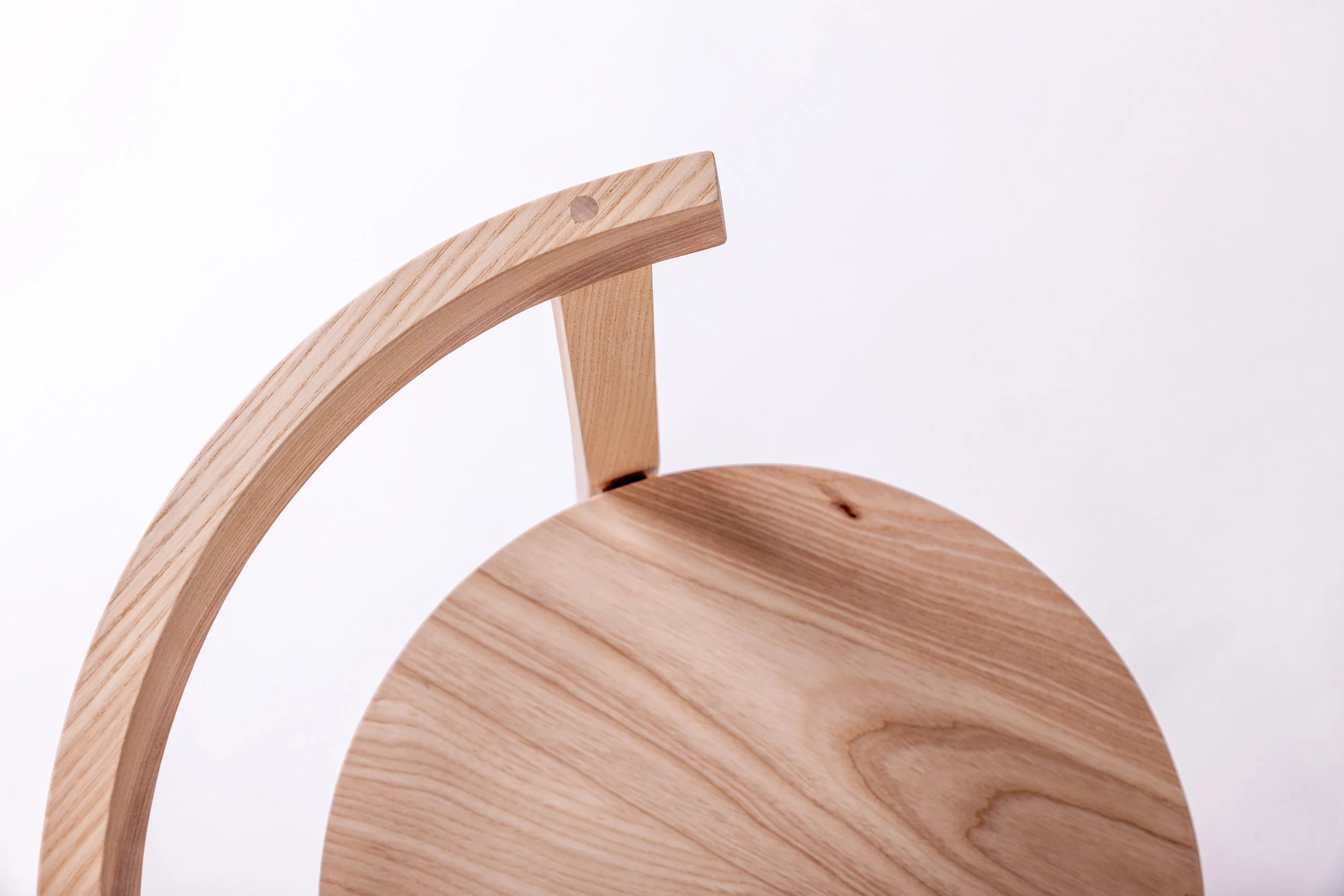 fin cafe chair