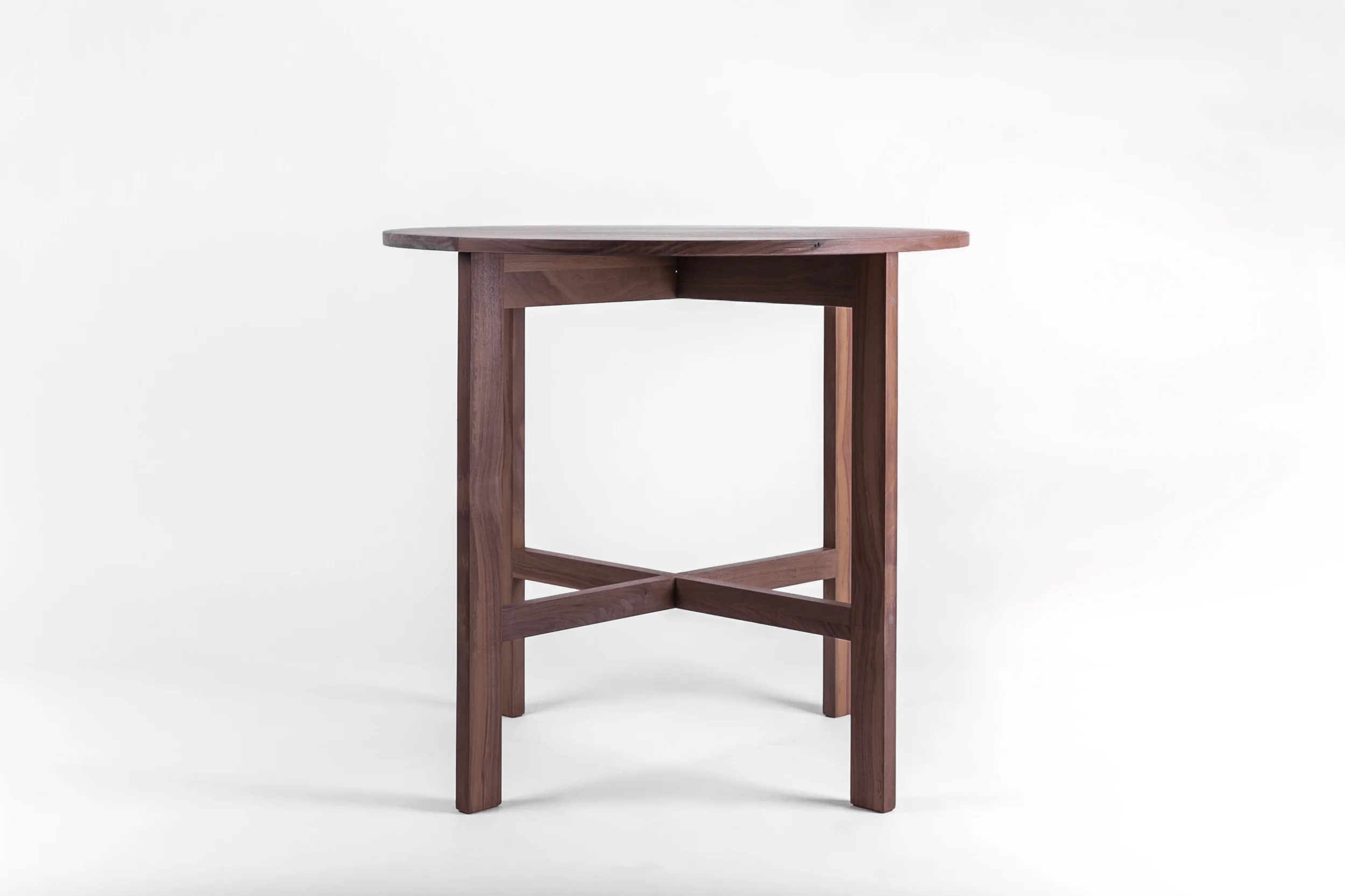 fin cafe table