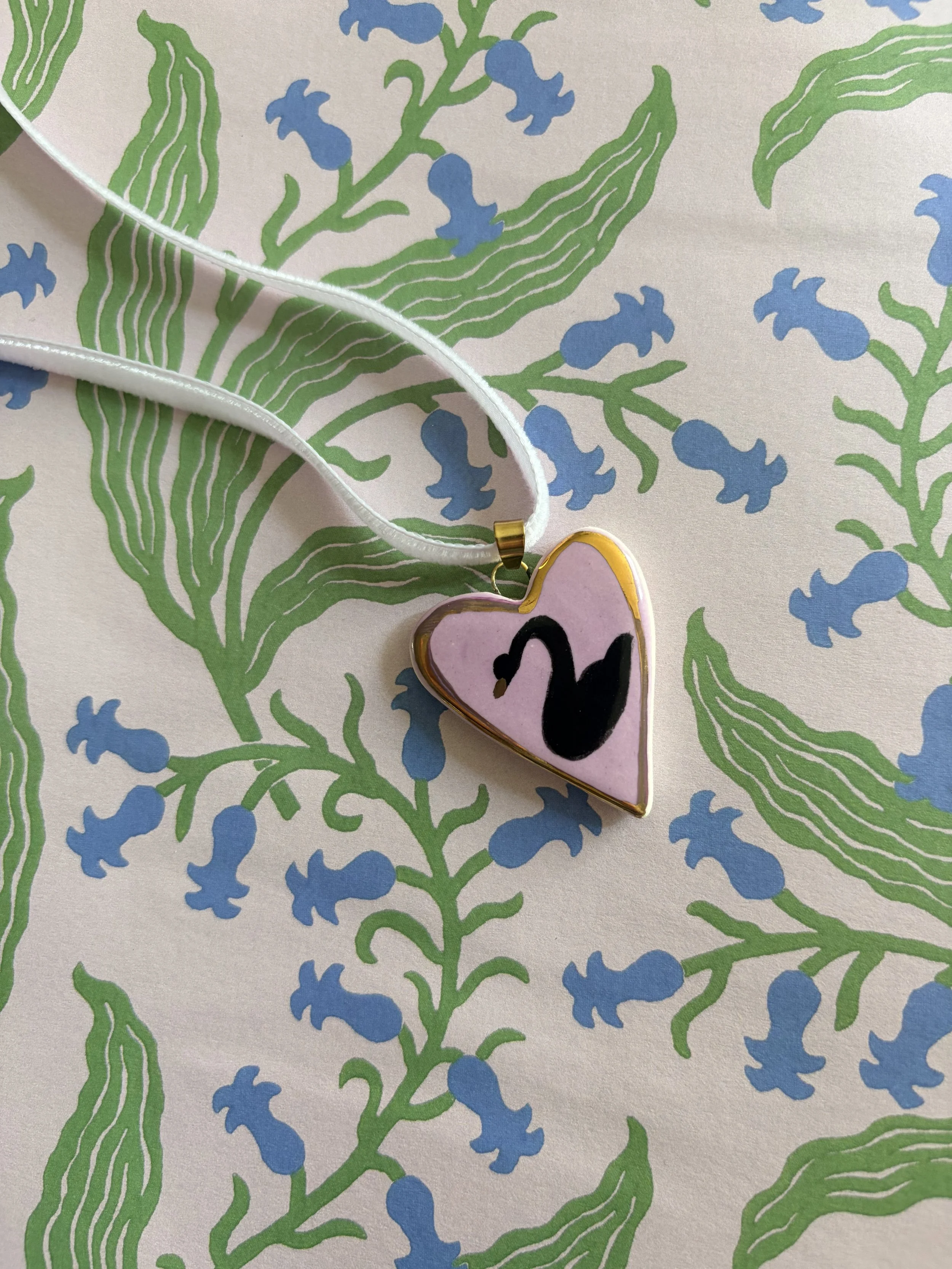 orchid choker .jpg
