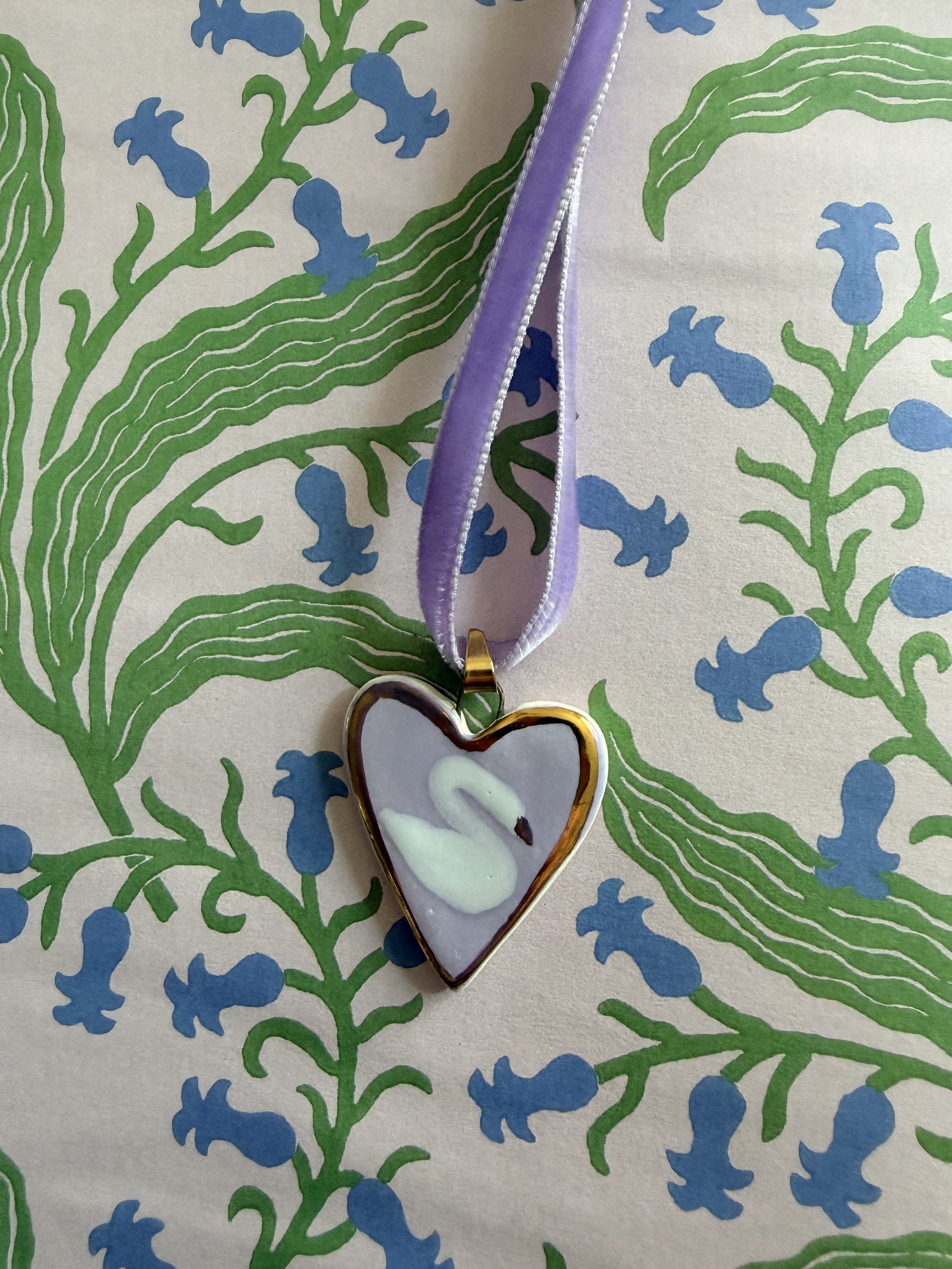 lavender choker .jpg