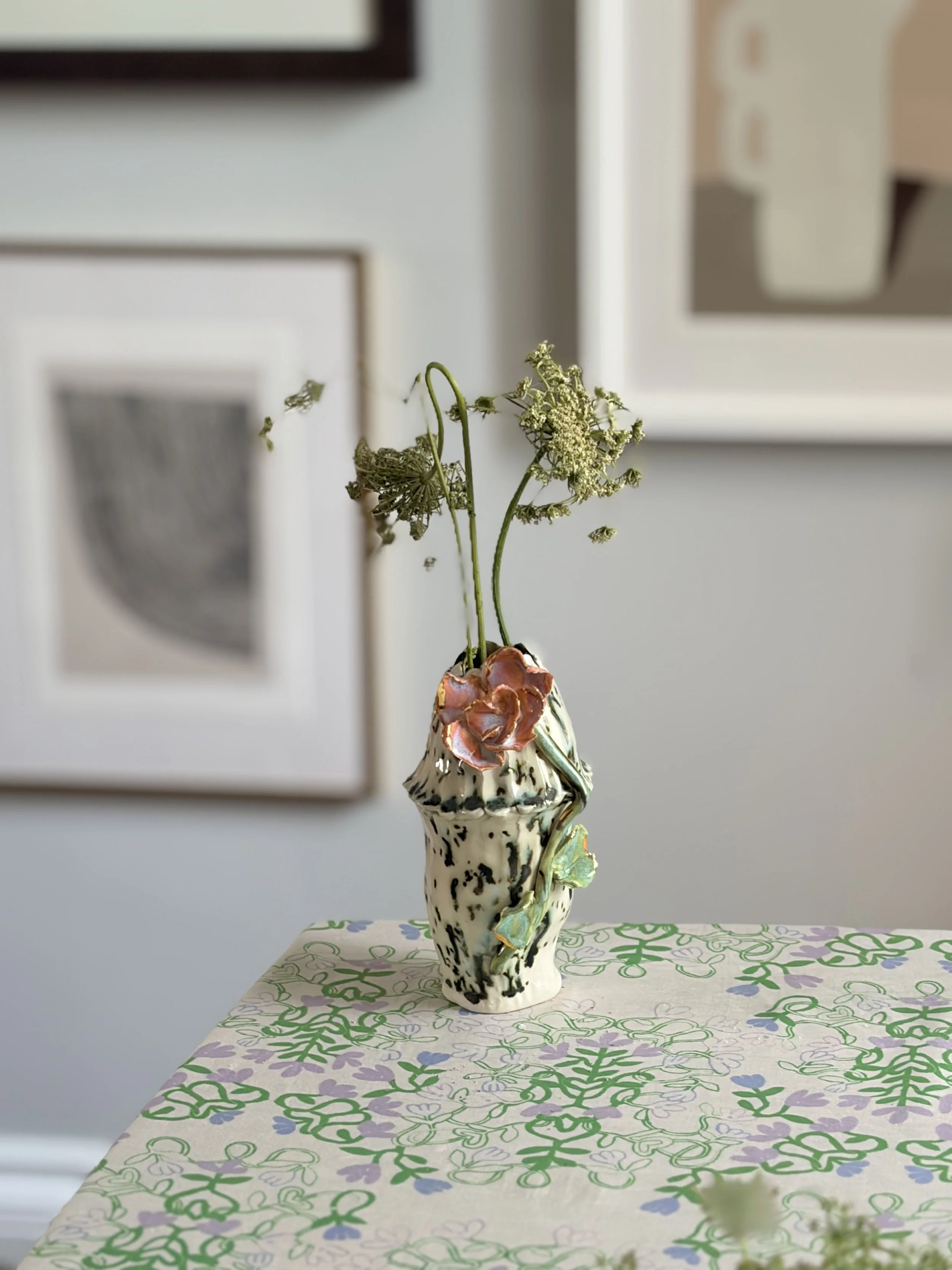 VASE 3.jpg