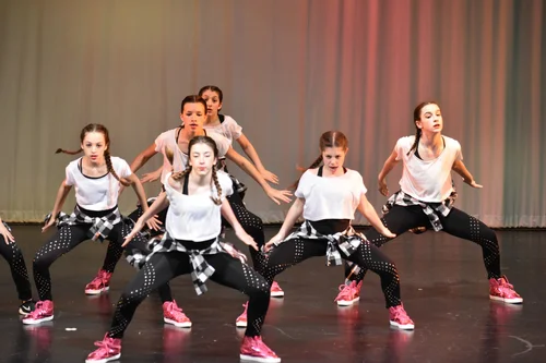 Off The Ground Dance Studio