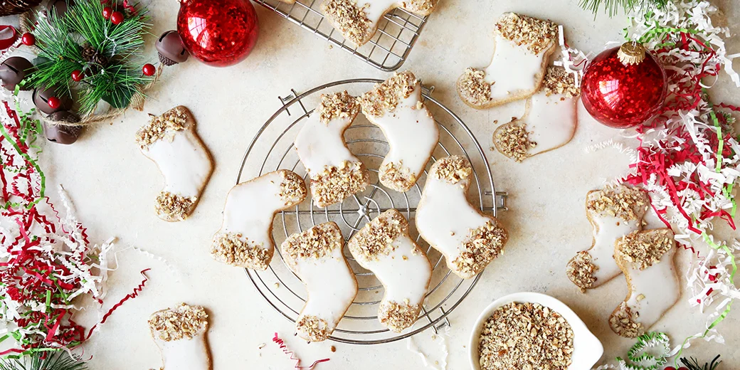 Enjoy Mulled Cider & Oatmeal Cut-Outs with a tall glass of milk. Photo credit: Dairy Good