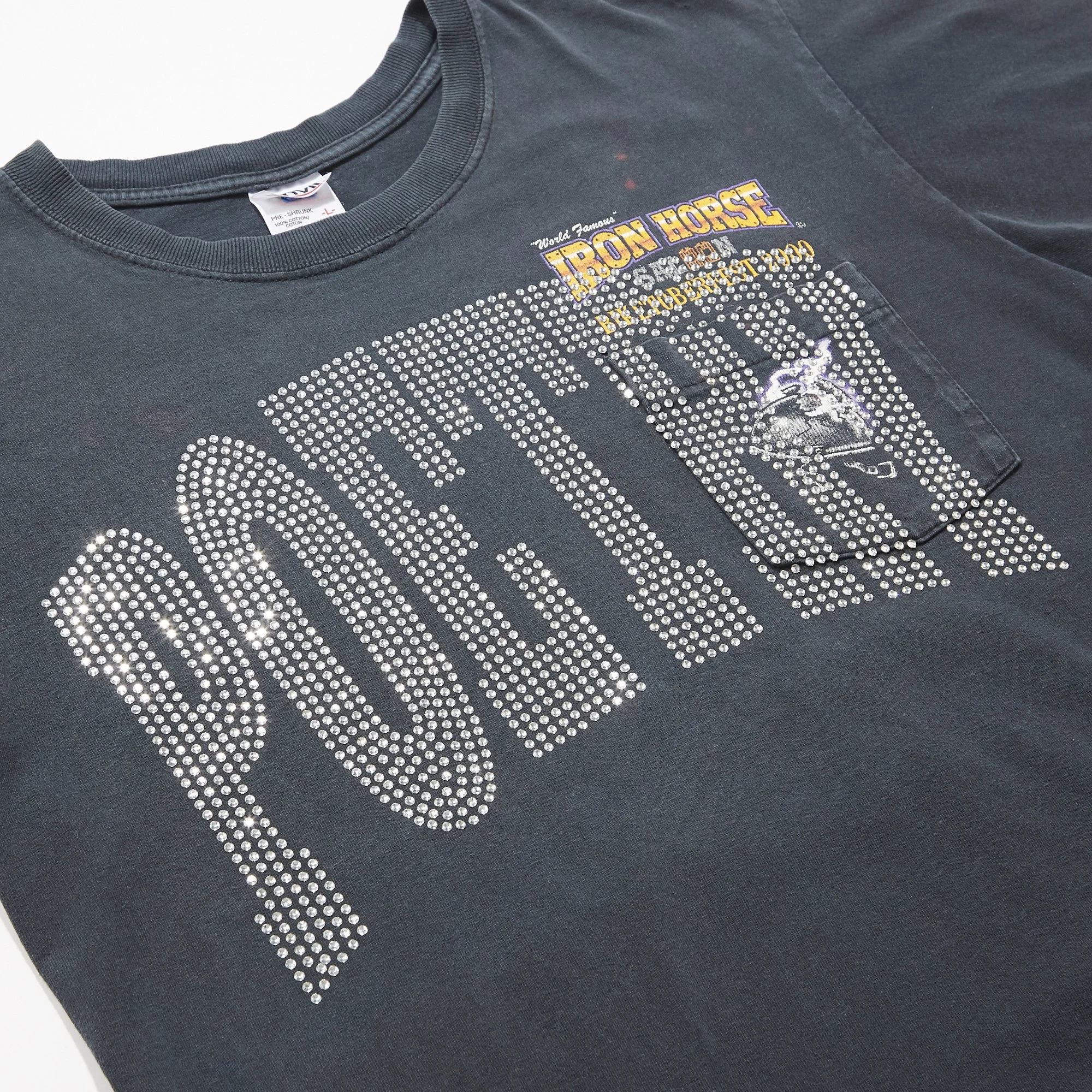 Poetry_April_2022_8_Shirts_0161.jpg