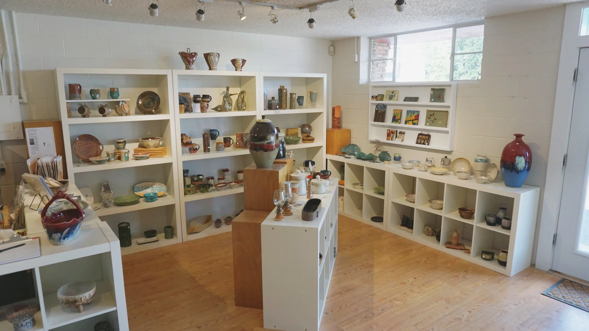 GALLERY — AUSTIN POTTERY