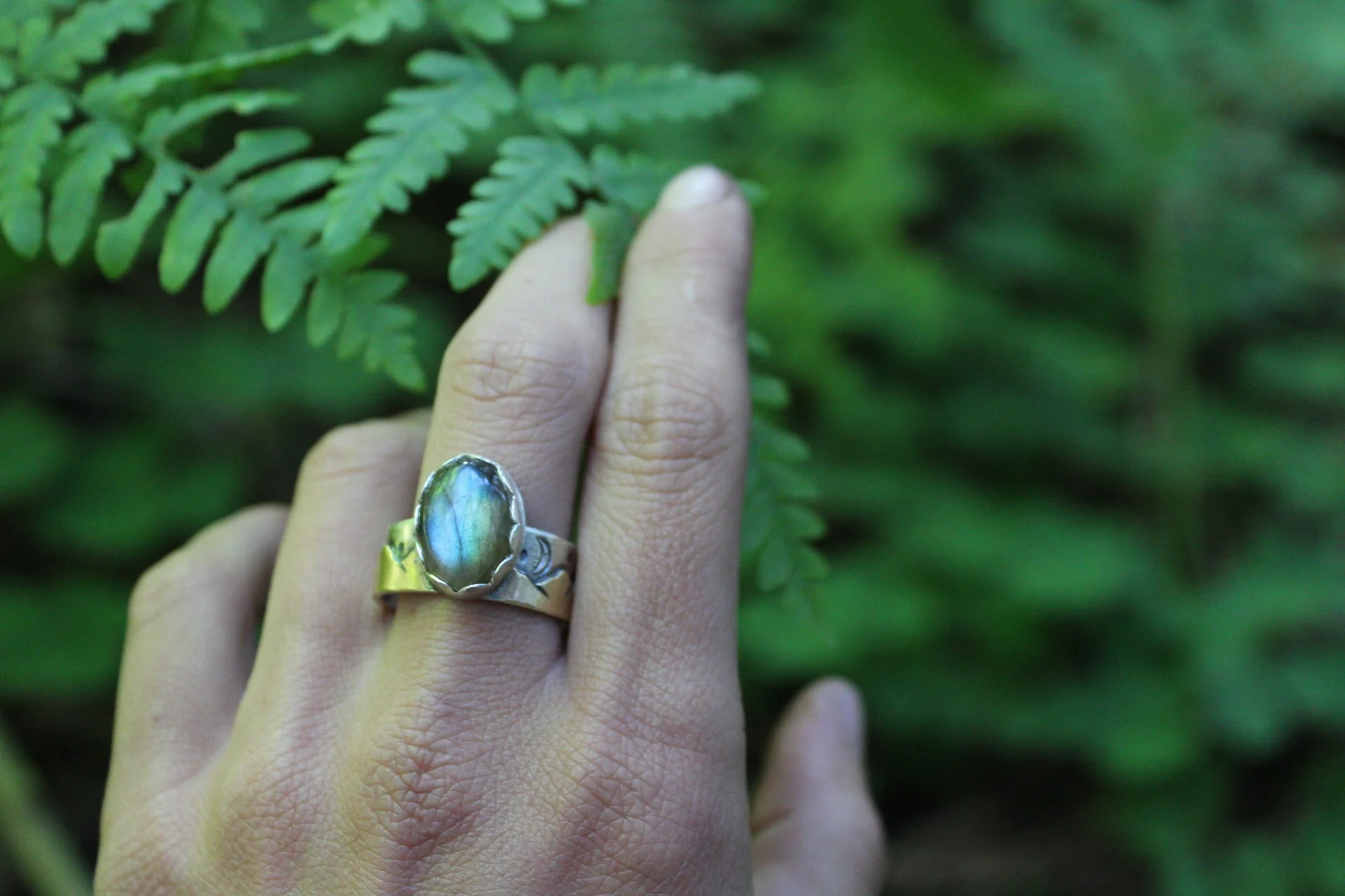 Labradorite ~ Mountains ~ Night Sky ~ Mixed Metal Ring - Size 10