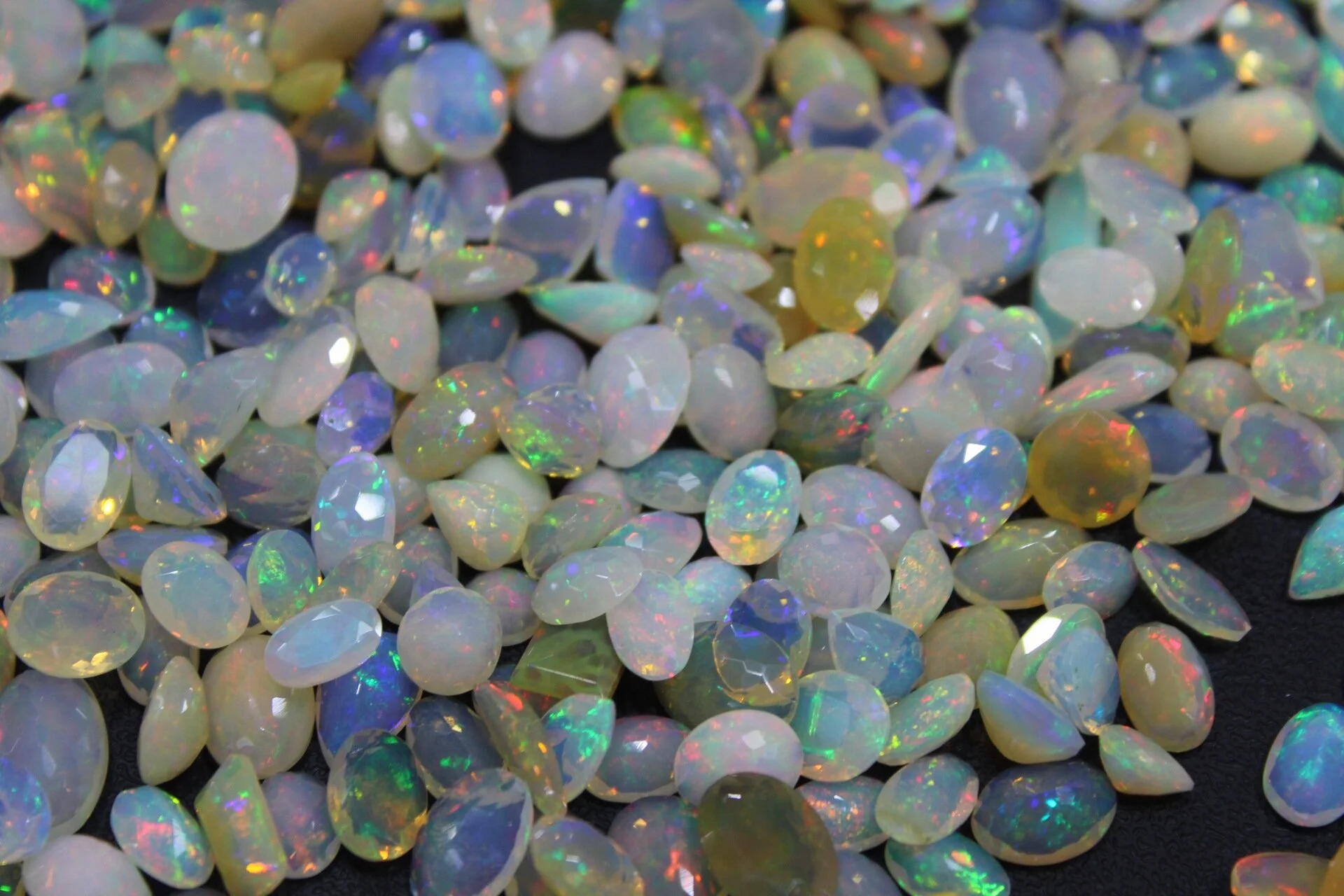ALL GOODS FROM THE WOODS ~ Tucson Gem + Mineral Show 2020 ~ Energetic Stones ~ Faceted Opal