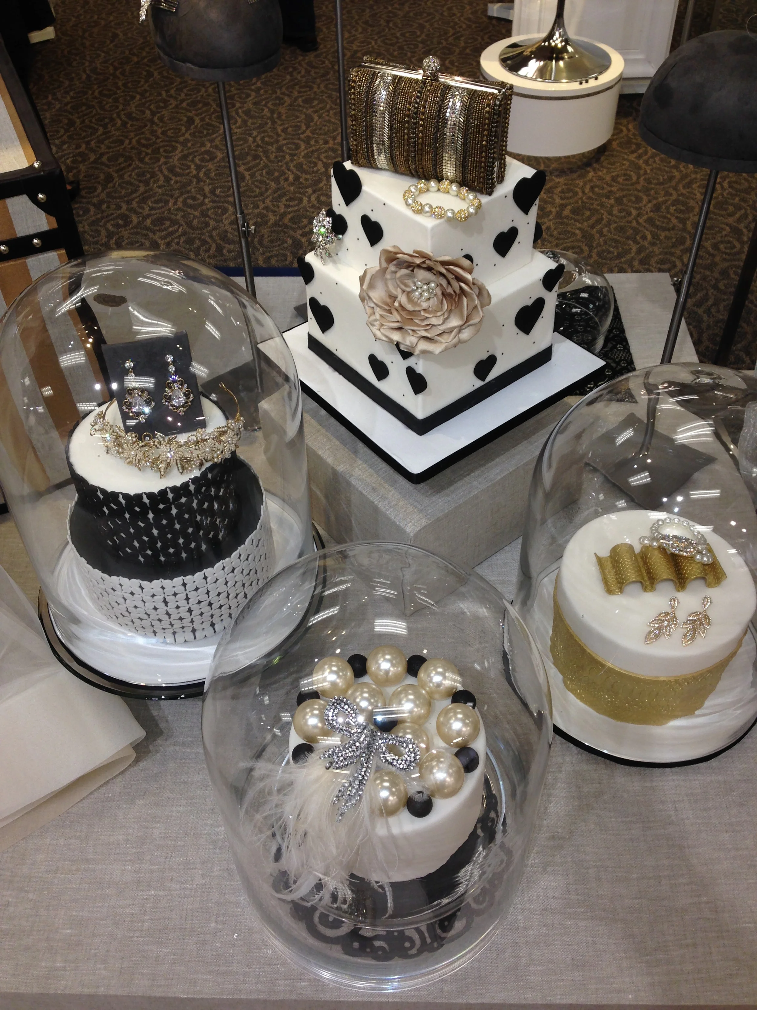 Designer Cake Displayers