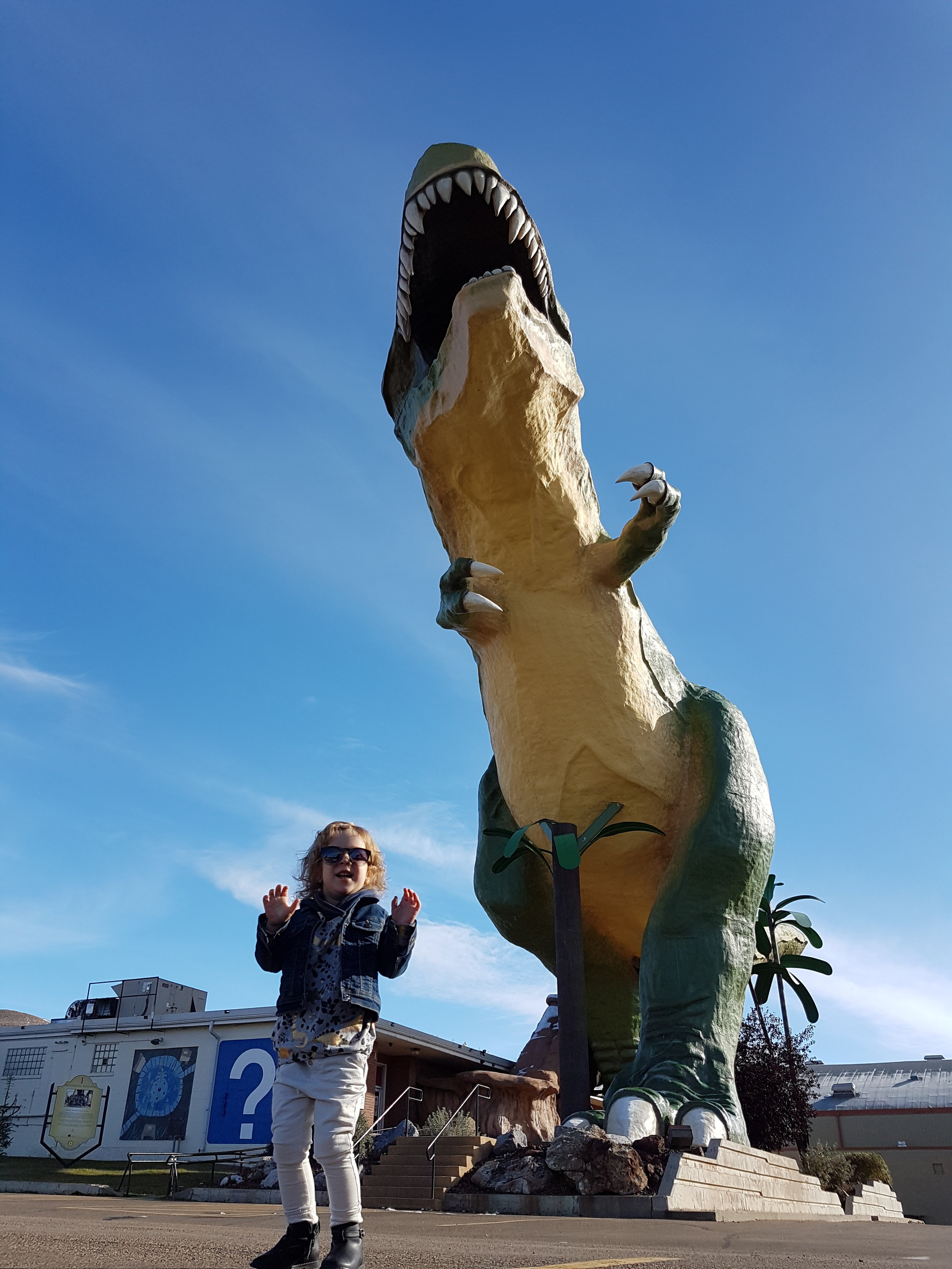 what to do in drumheller with toddlers.jpg