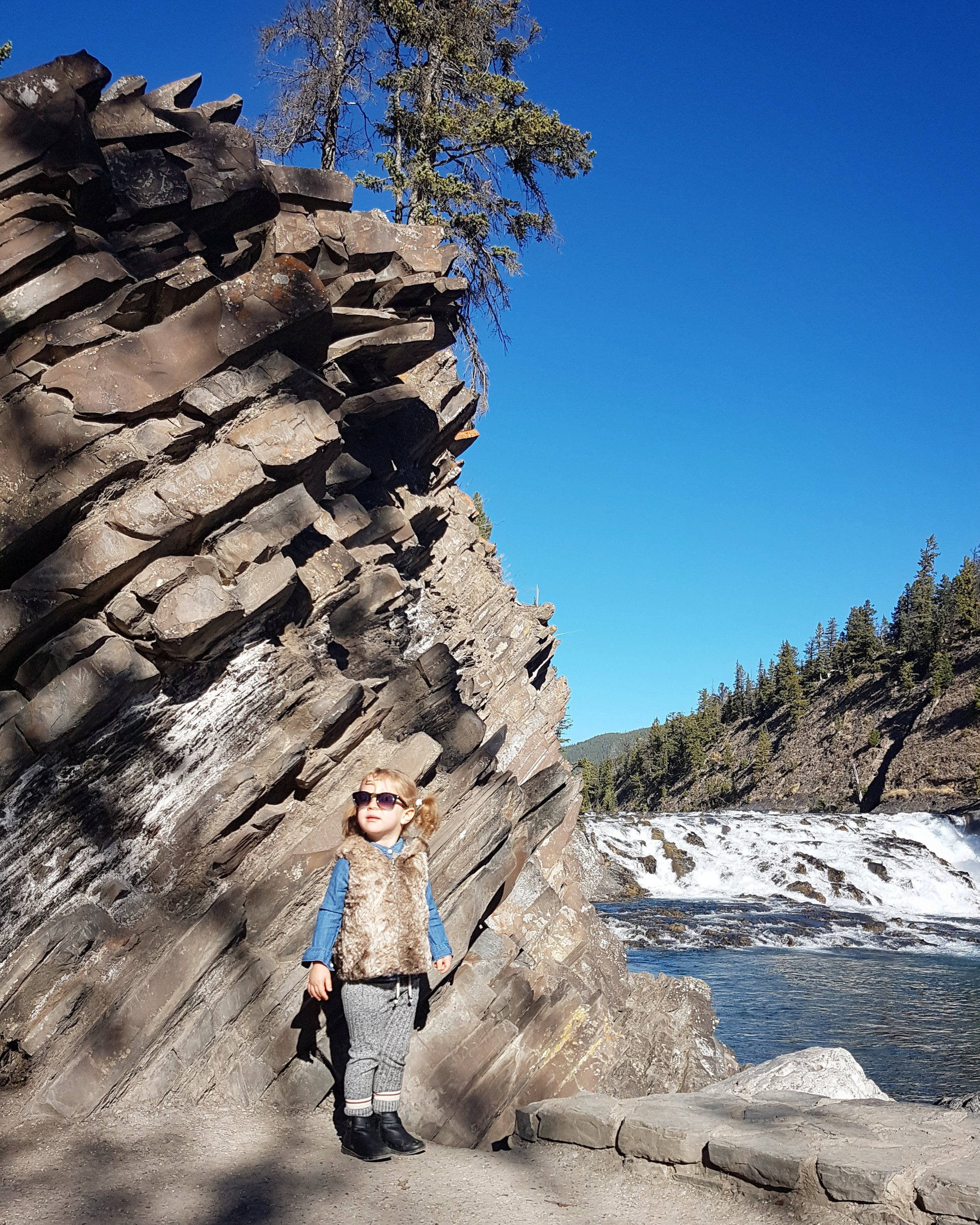 bow falls hike banff.jpg