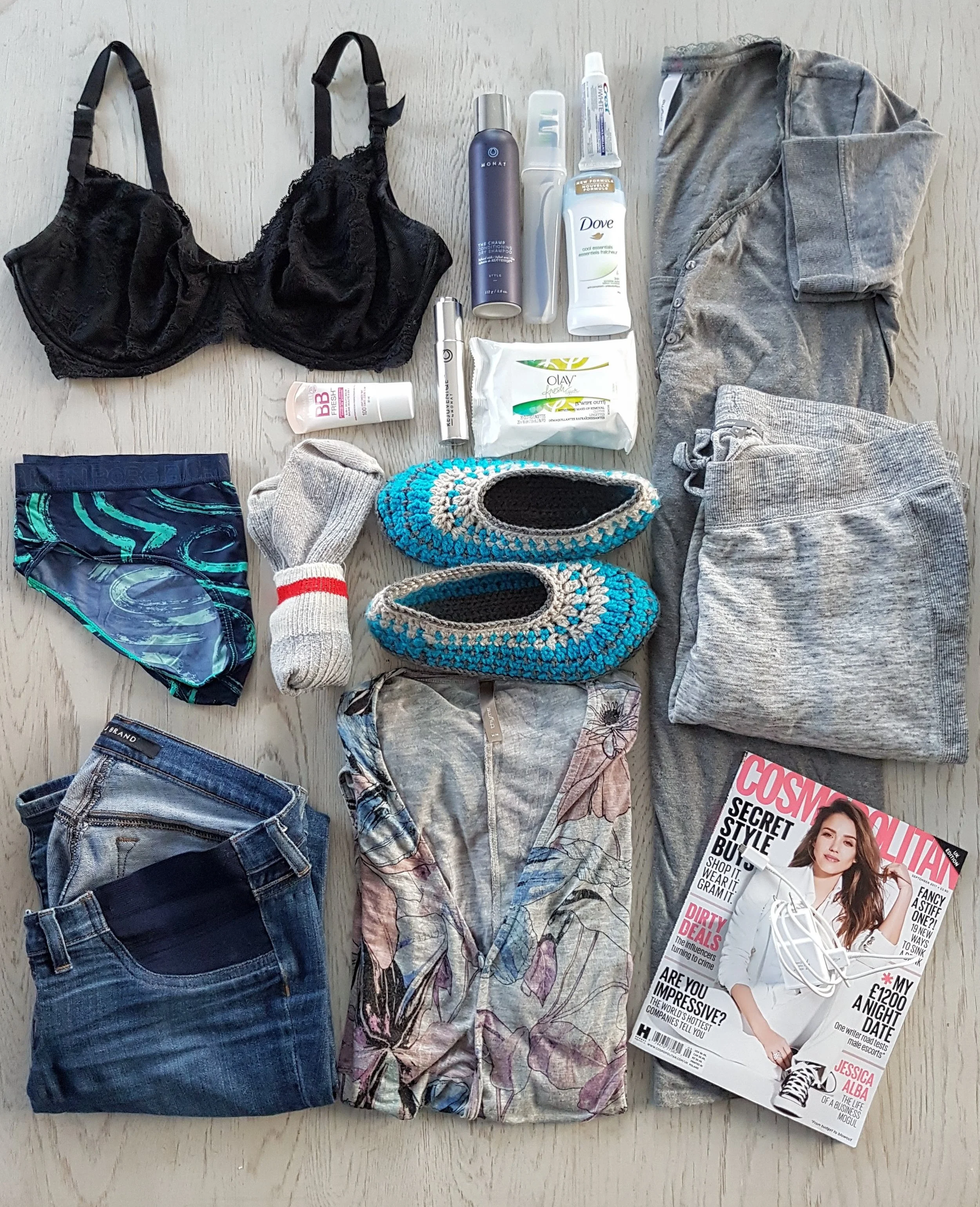 what to pack in your maternity hospital bag.jpg