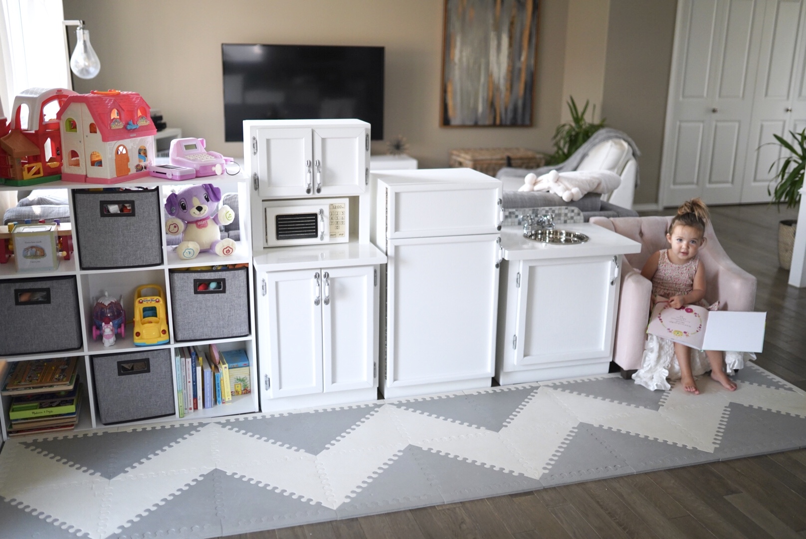 kelsi kendel open concept play space.jpg