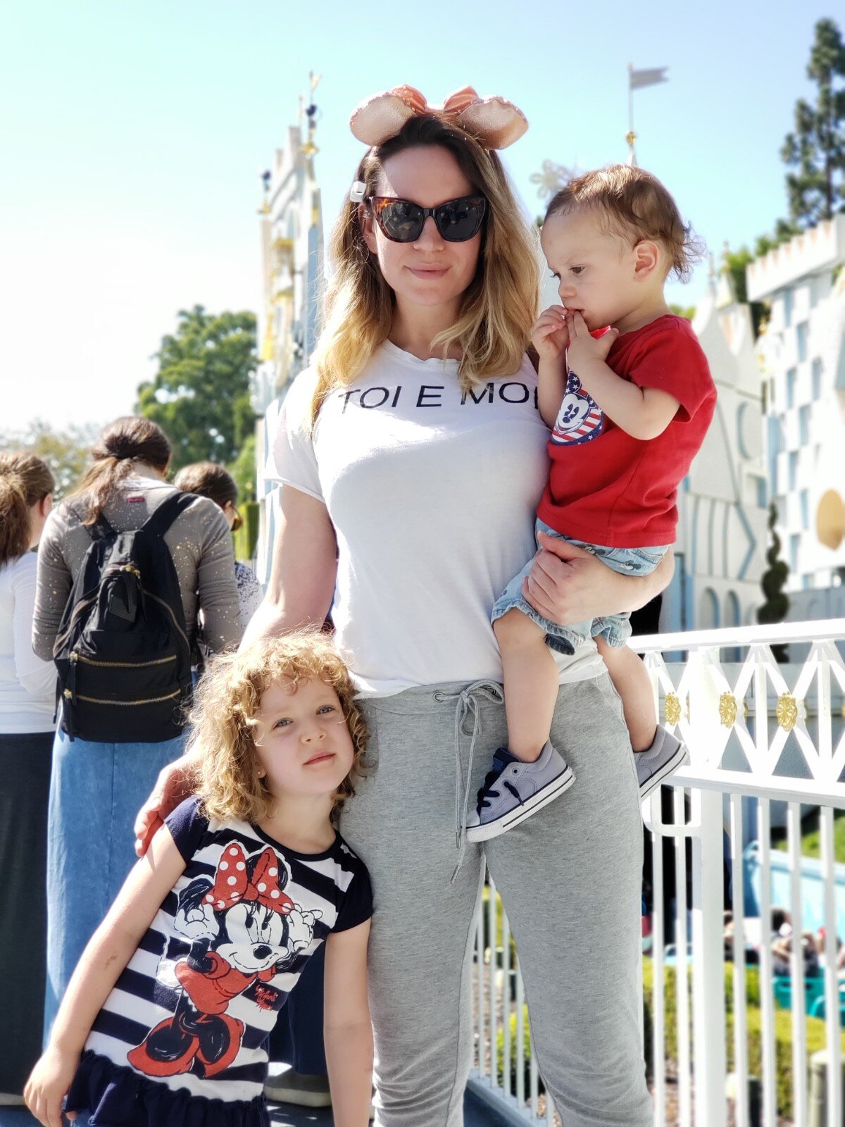 disneyland canadian travel tip blog.jpeg