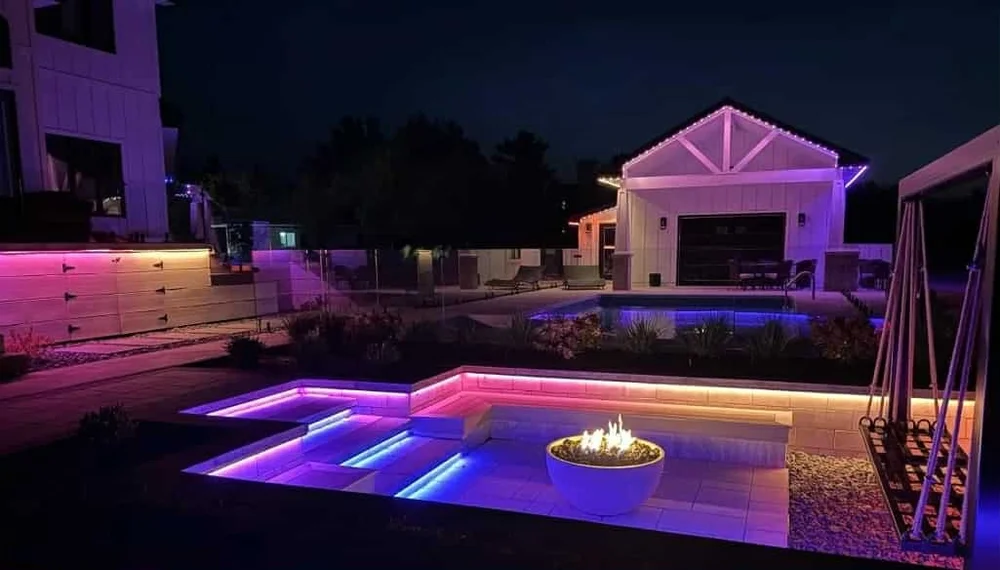 permanent christmas lights installation saskatoon 13.jpg