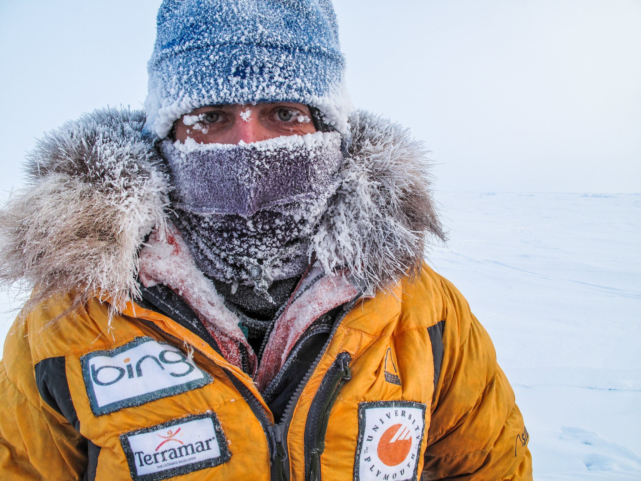 Проявлять холод. Куртка полярника. Одежда для Арктики. Очень теплая одежда для суровой зимы. Теплая куртка Арктика.