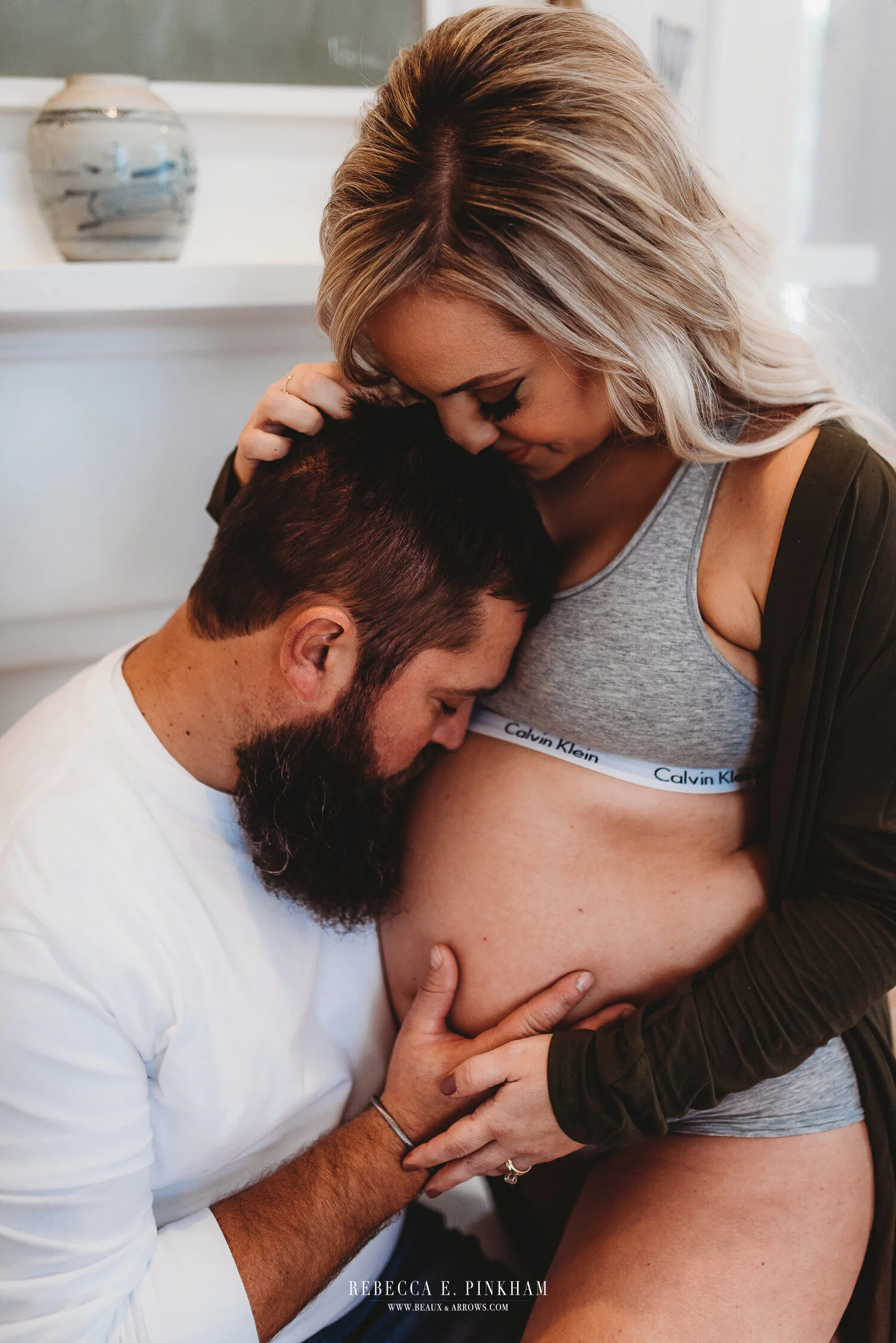 Baby Winter | A Maine Maternity Session in Freeport