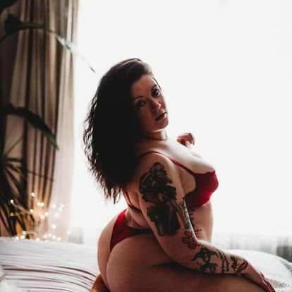 Luxury Boudoir Photographer in Maine &amp; Boston | Beaux &amp; Arrows Studio | Rebecca Pinkham-Stevenson