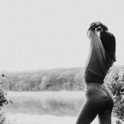 Luxury Boudoir Photographer in Maine &amp; Boston | Beaux &amp; Arrows Studio | Rebecca Pinkham-Stevenson