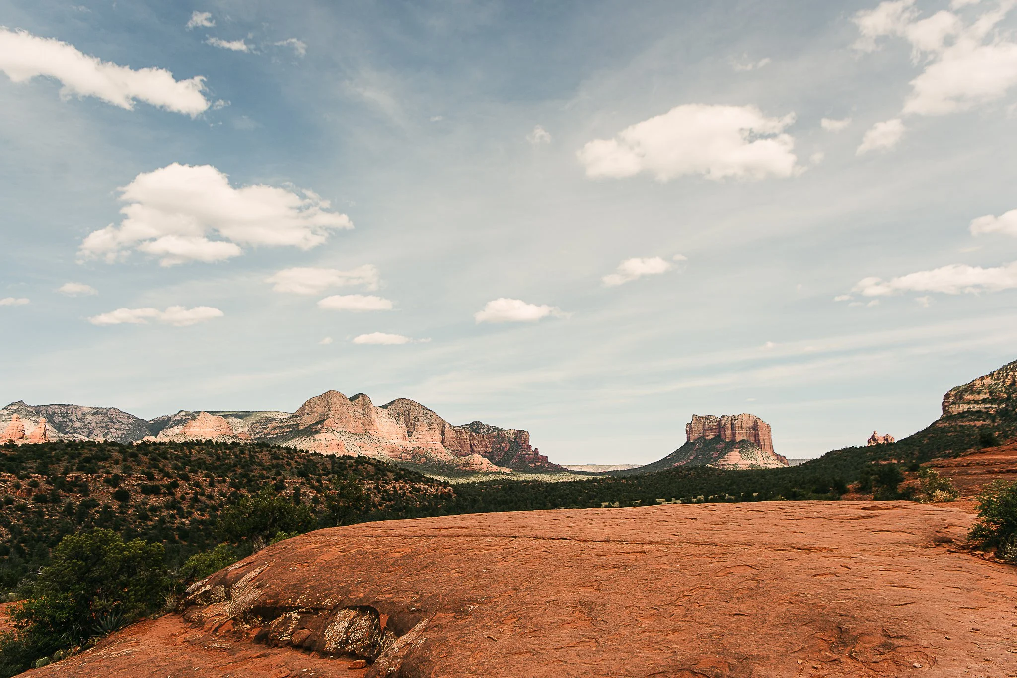 Sedona, Arizona: A Photographer’s Dream Destination for Dramatic Landscapes and Free-Spirited Portraits