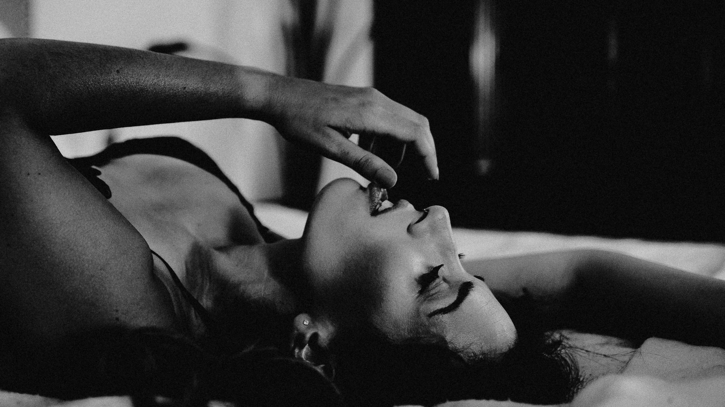 All-Inclusive Boudoir Photography Pricing: Transparency You Can Trust