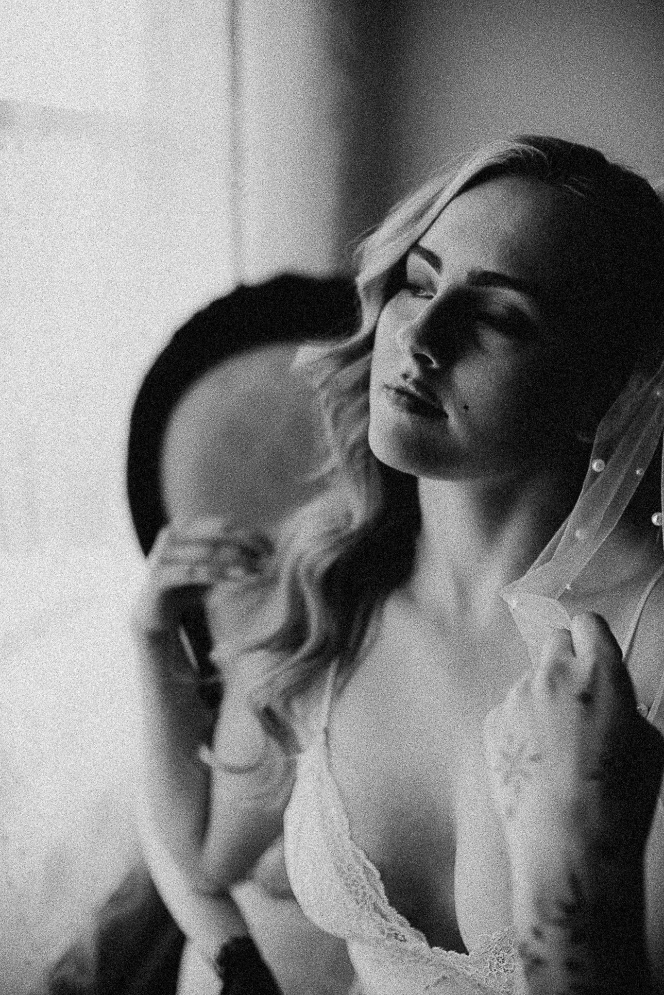Bridal Boudoir: An Ode to Elegance, Romance, and Beauty