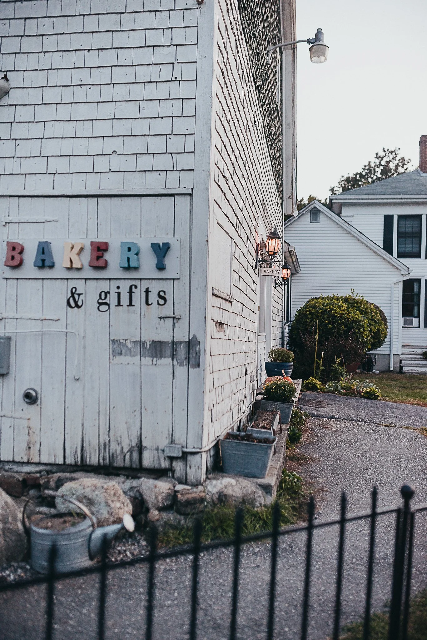 Farm23.BoothbayHarbor.Bakery.Maine.RebeccaPinkhamStevenson.BeauxandArrows.September12.2024.-7503.jpg