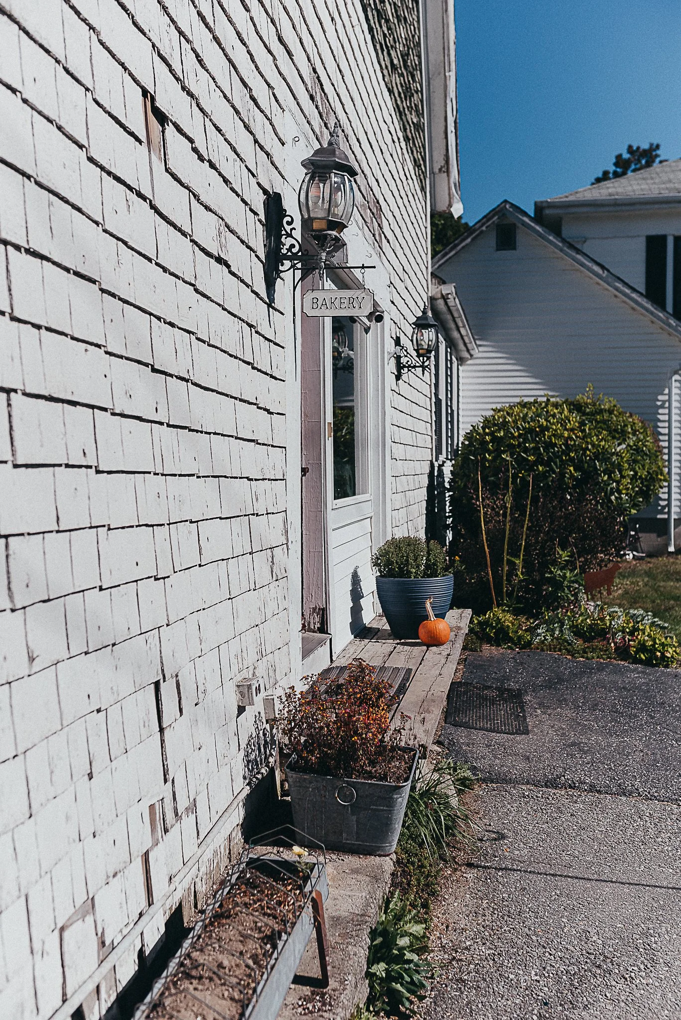 Farmhouse23.Boothbay.Maine.Bakery.Caterer.Beauxandarrows.RebeccaPinkhamStevenson.September.8.2024--7367.jpg