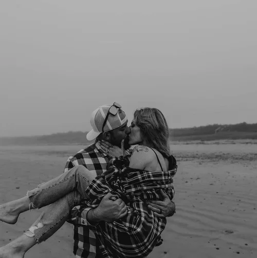 Acadia National Park elopement photographed by a Maine elopement photographer with expertise in coastal weddings, national park permits, and intimate ceremonies
Downeast Maine elopement photography capturing a couple getting married along the rocky c