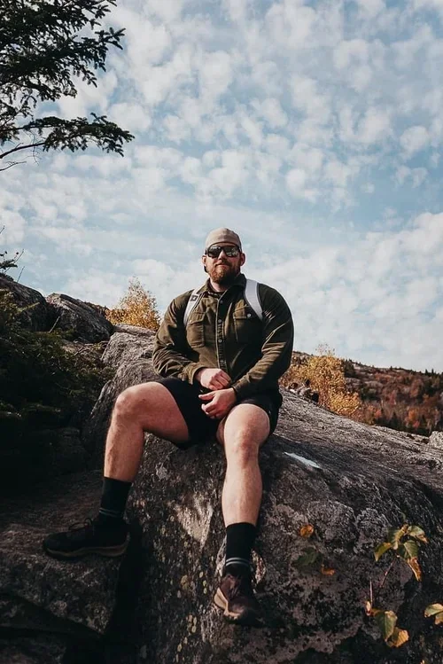 Acadia National Park elopement photographed by a Maine elopement photographer with expertise in coastal weddings, national park permits, and intimate ceremonies
Downeast Maine elopement photography capturing a couple getting married along the rocky c