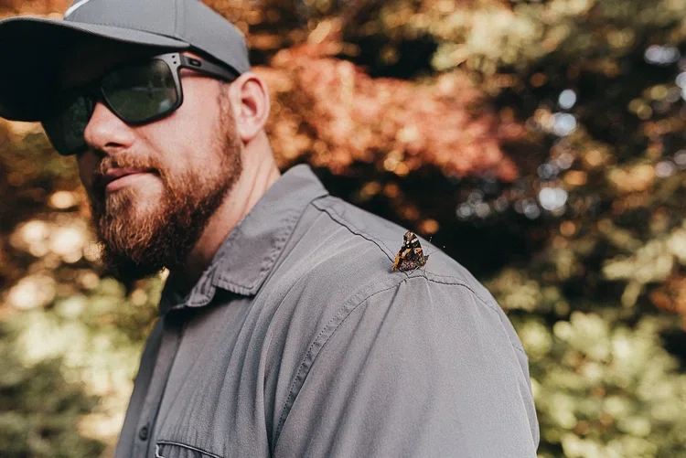 Acadia National Park elopement photographed by a Maine elopement photographer with expertise in coastal weddings, national park permits, and intimate ceremonies
Downeast Maine elopement photography capturing a couple getting married along the rocky c